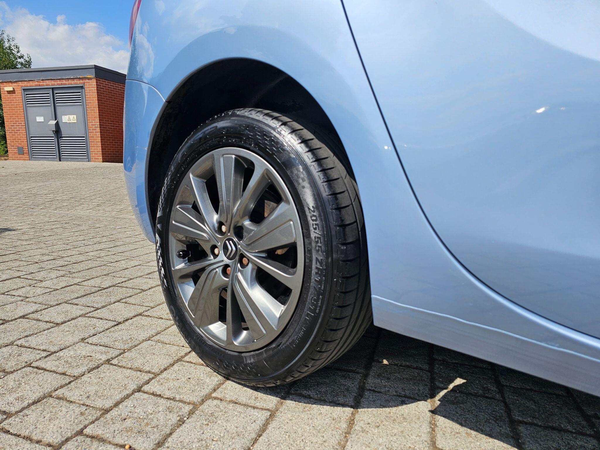 Citroen Grand C4 Picasso view 8