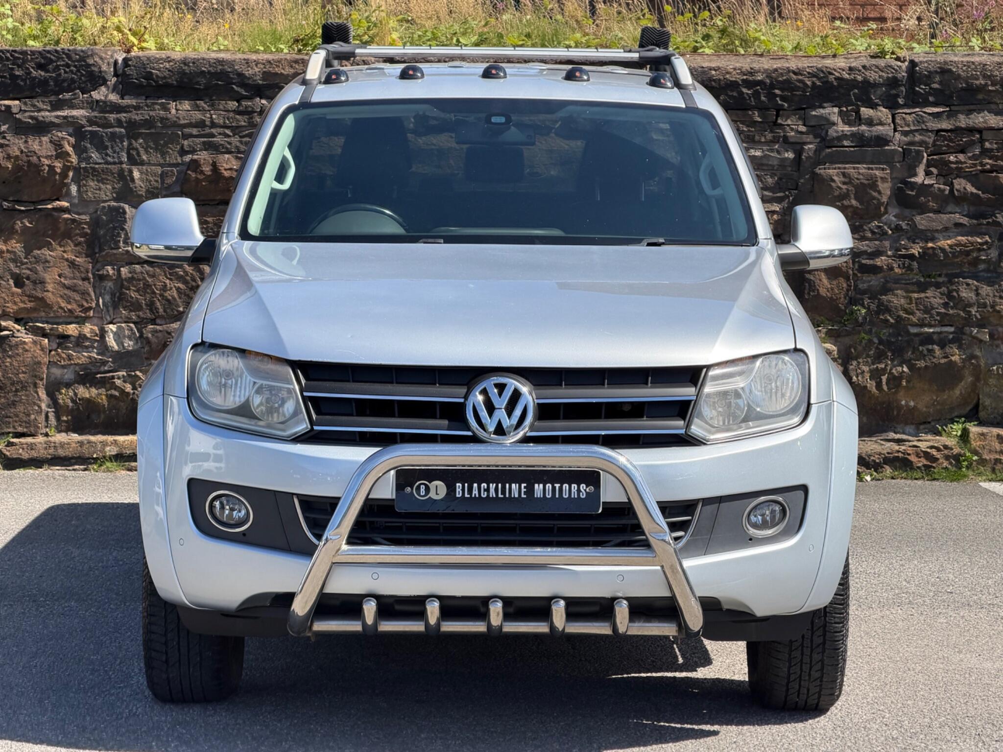 Volkswagen Amarok view 2