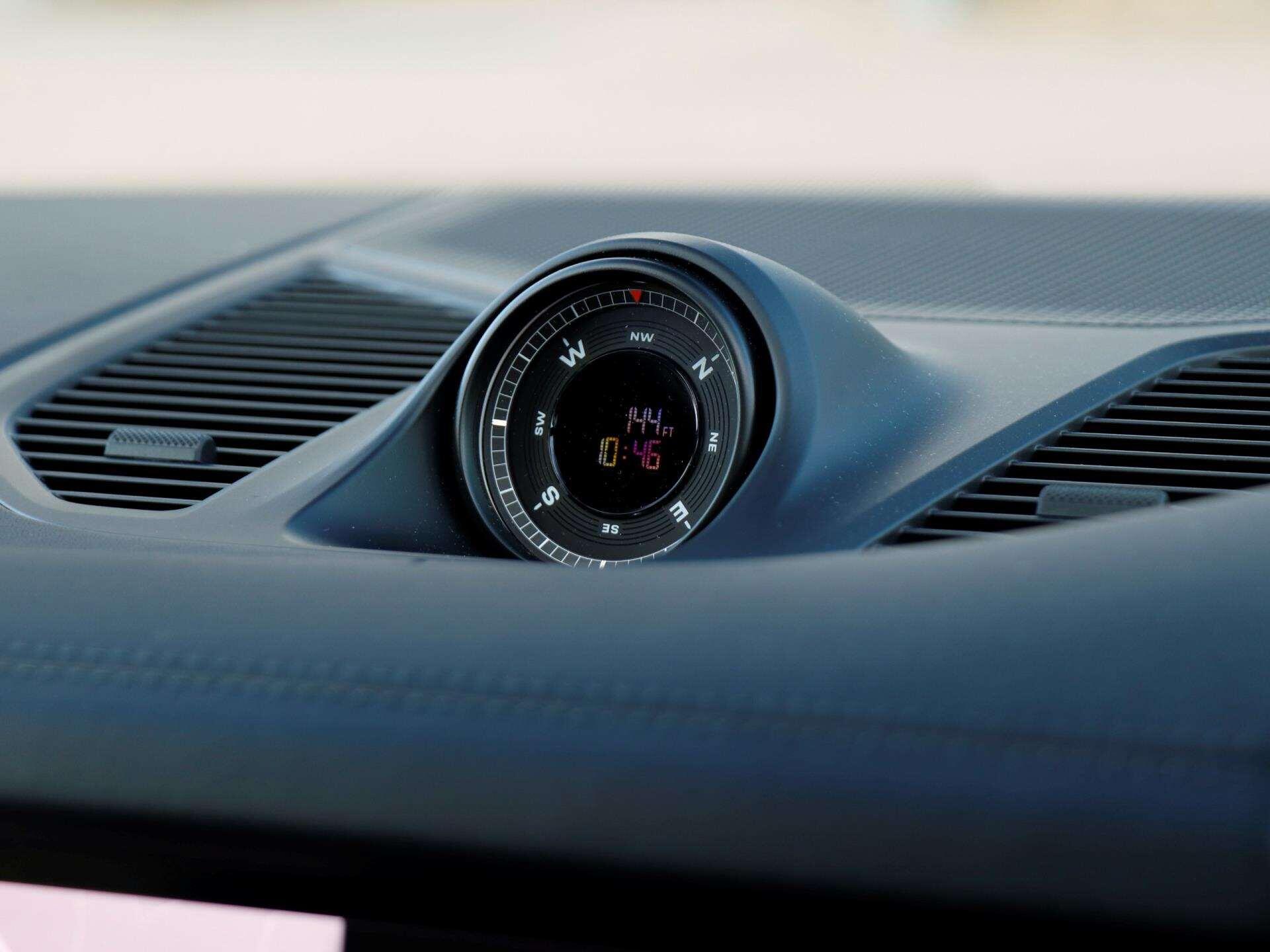 Porsche Cayenne view 14