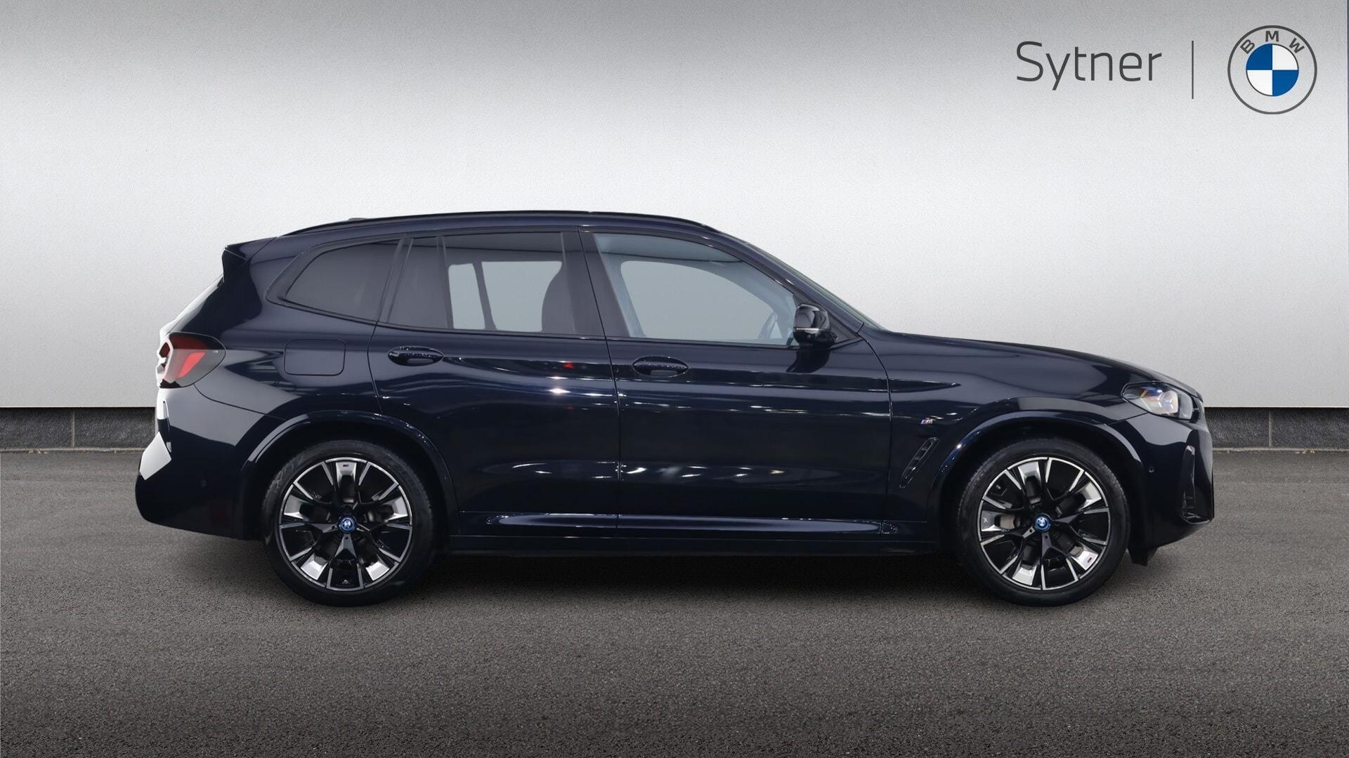 BMW iX3 view 3