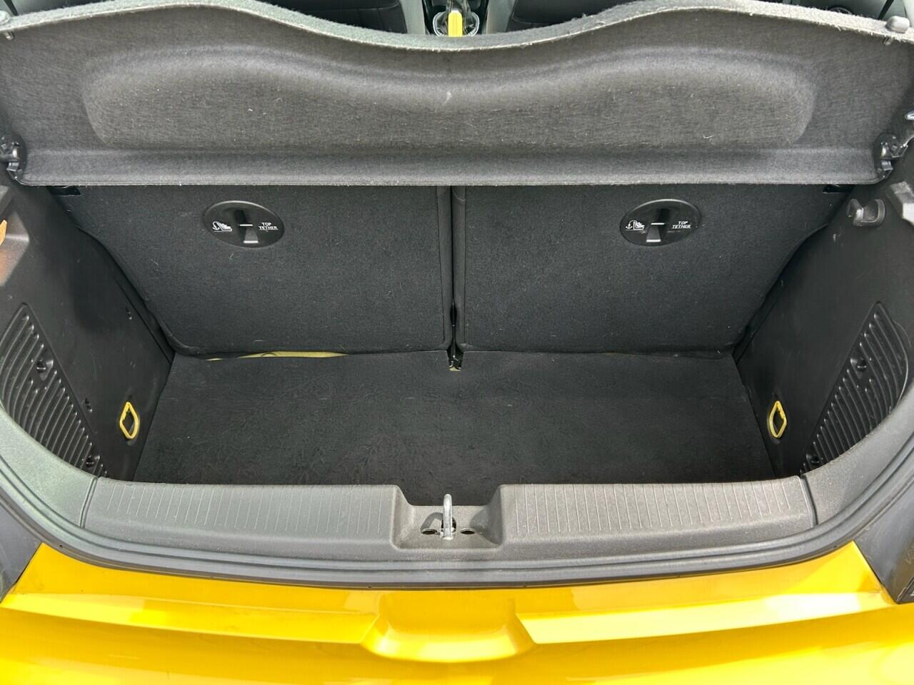 Vauxhall Adam view 17