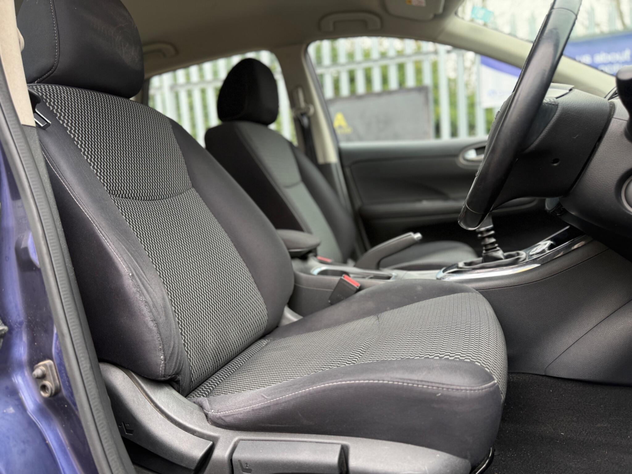 2018 Nissan Pulsar image 12