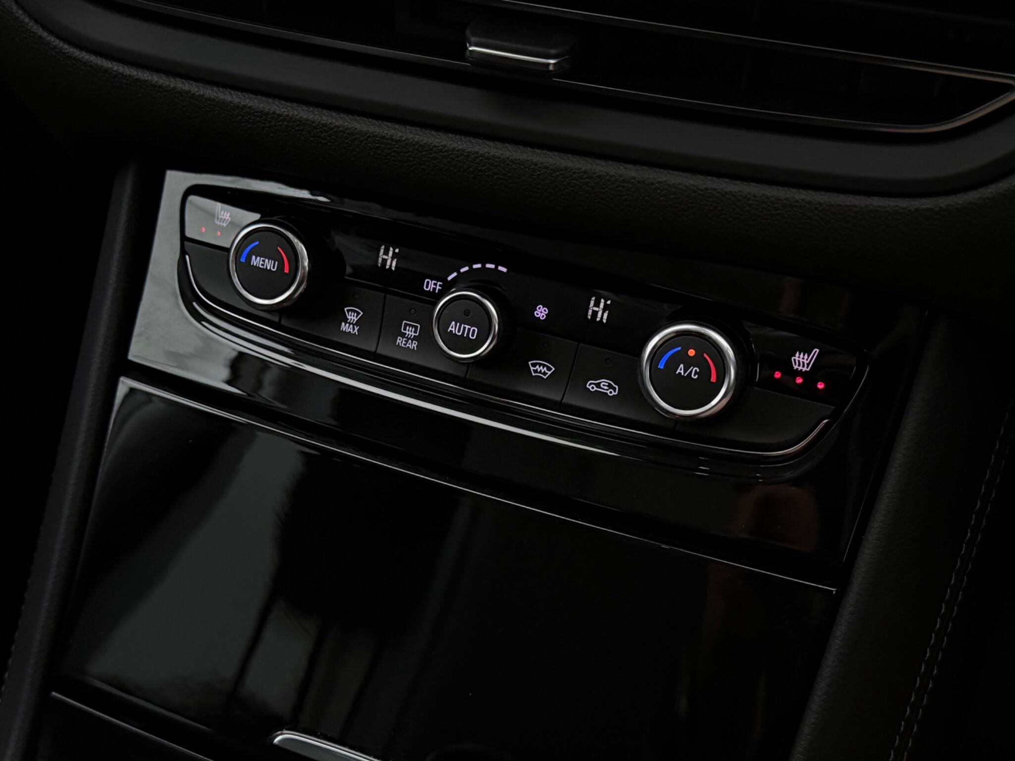Vauxhall Grandland view 32