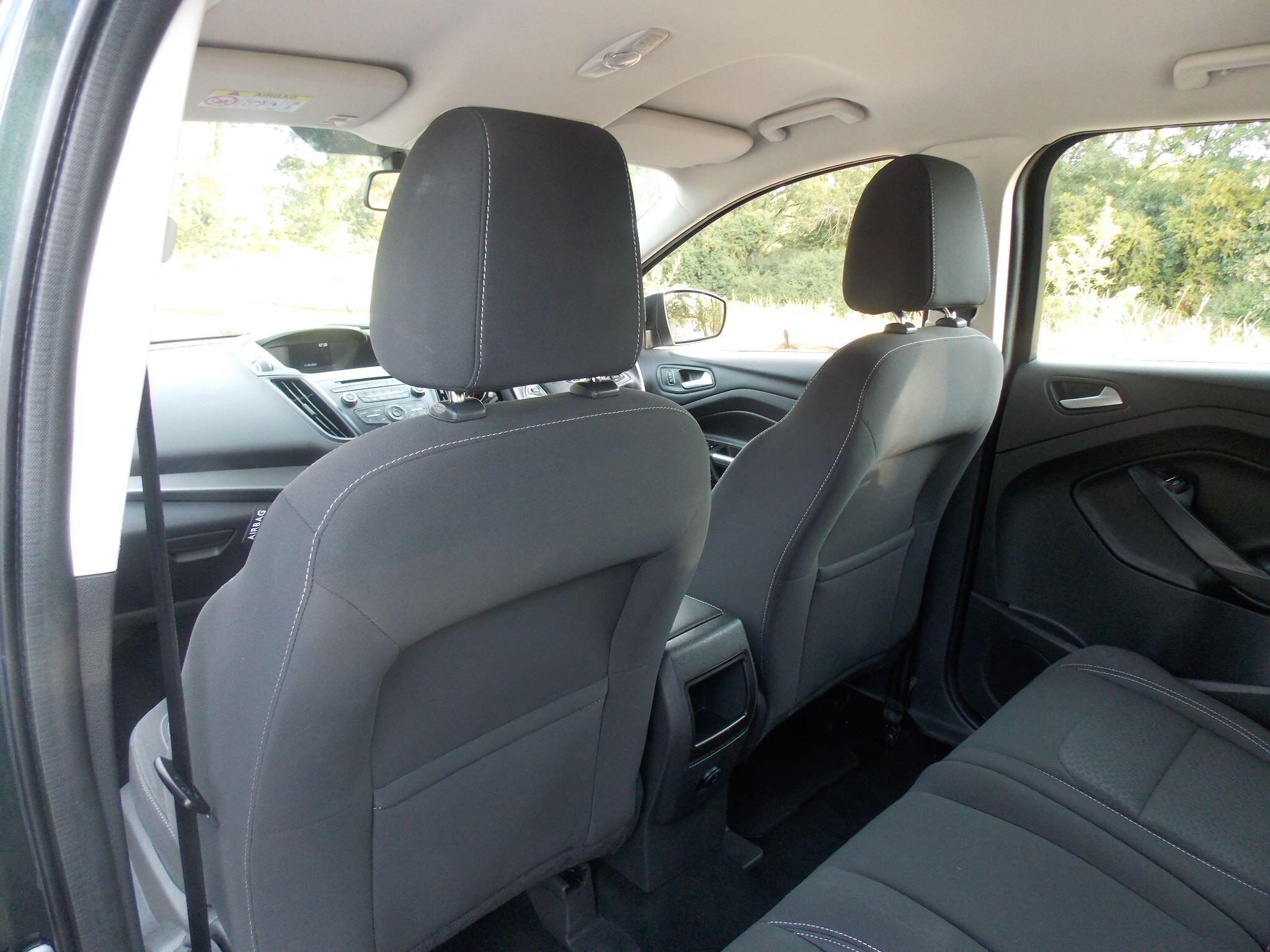 Ford Kuga view 35