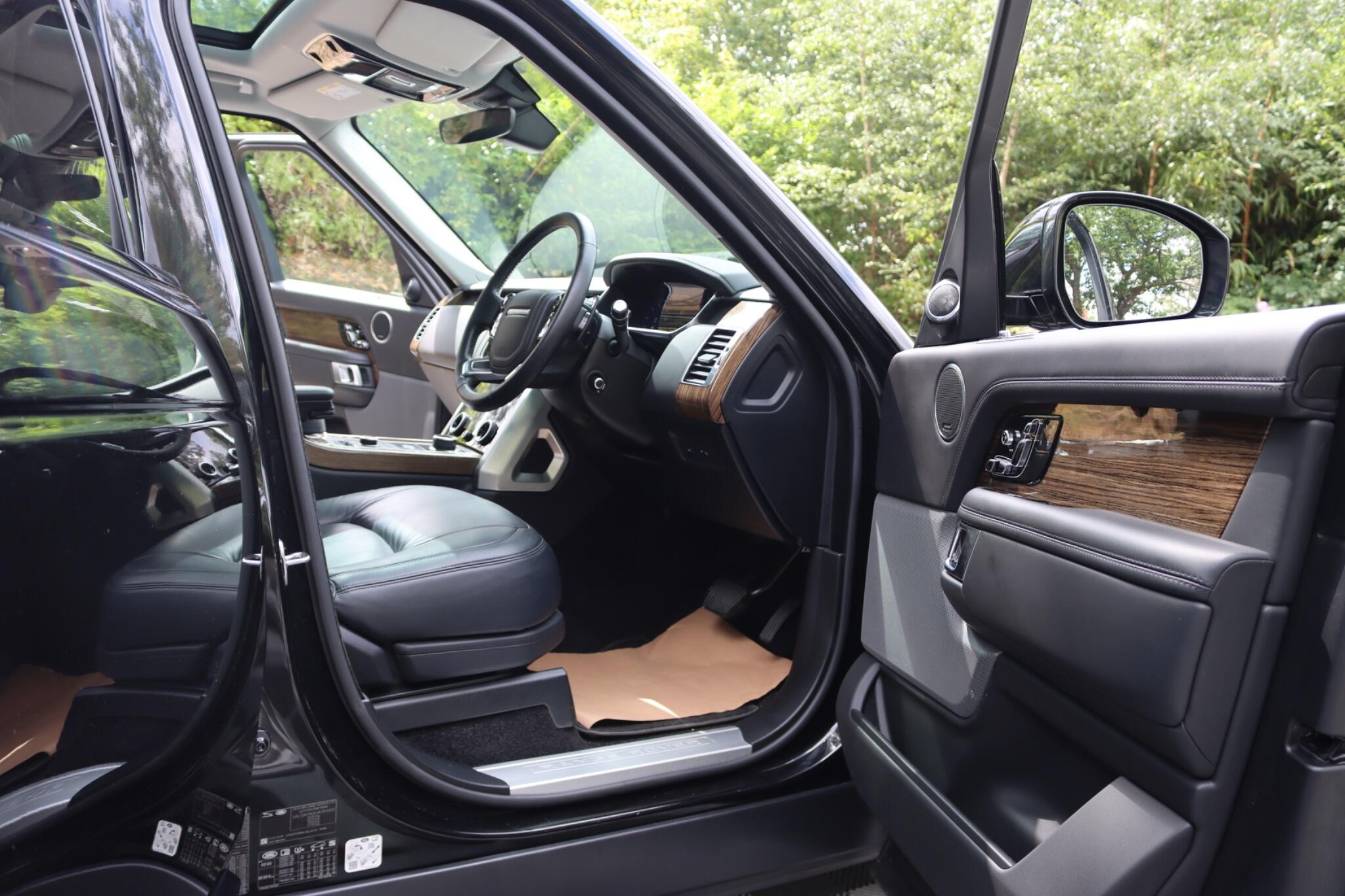 Land Rover Range Rover view 13