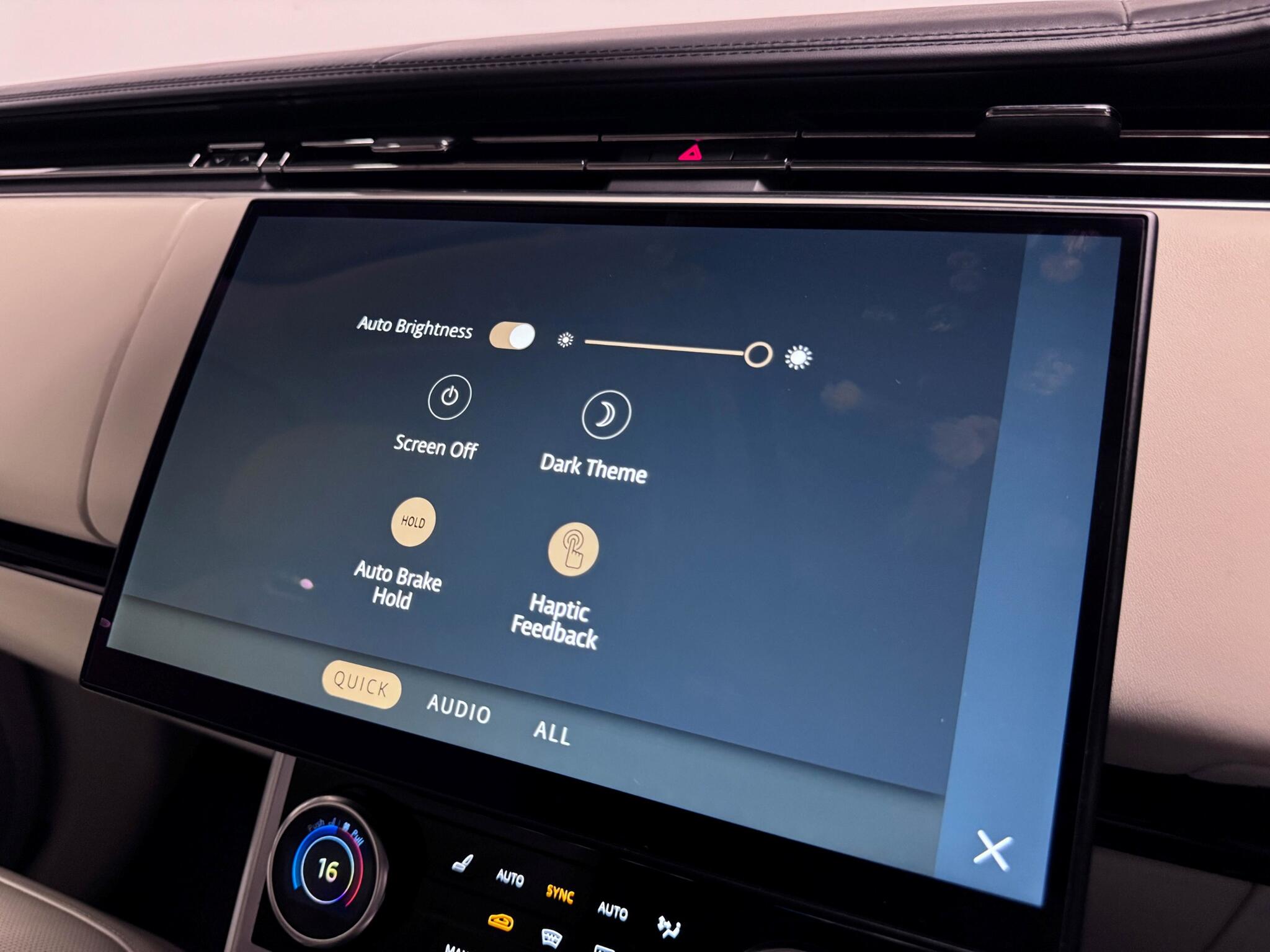 Land Rover Range Rover view 80
