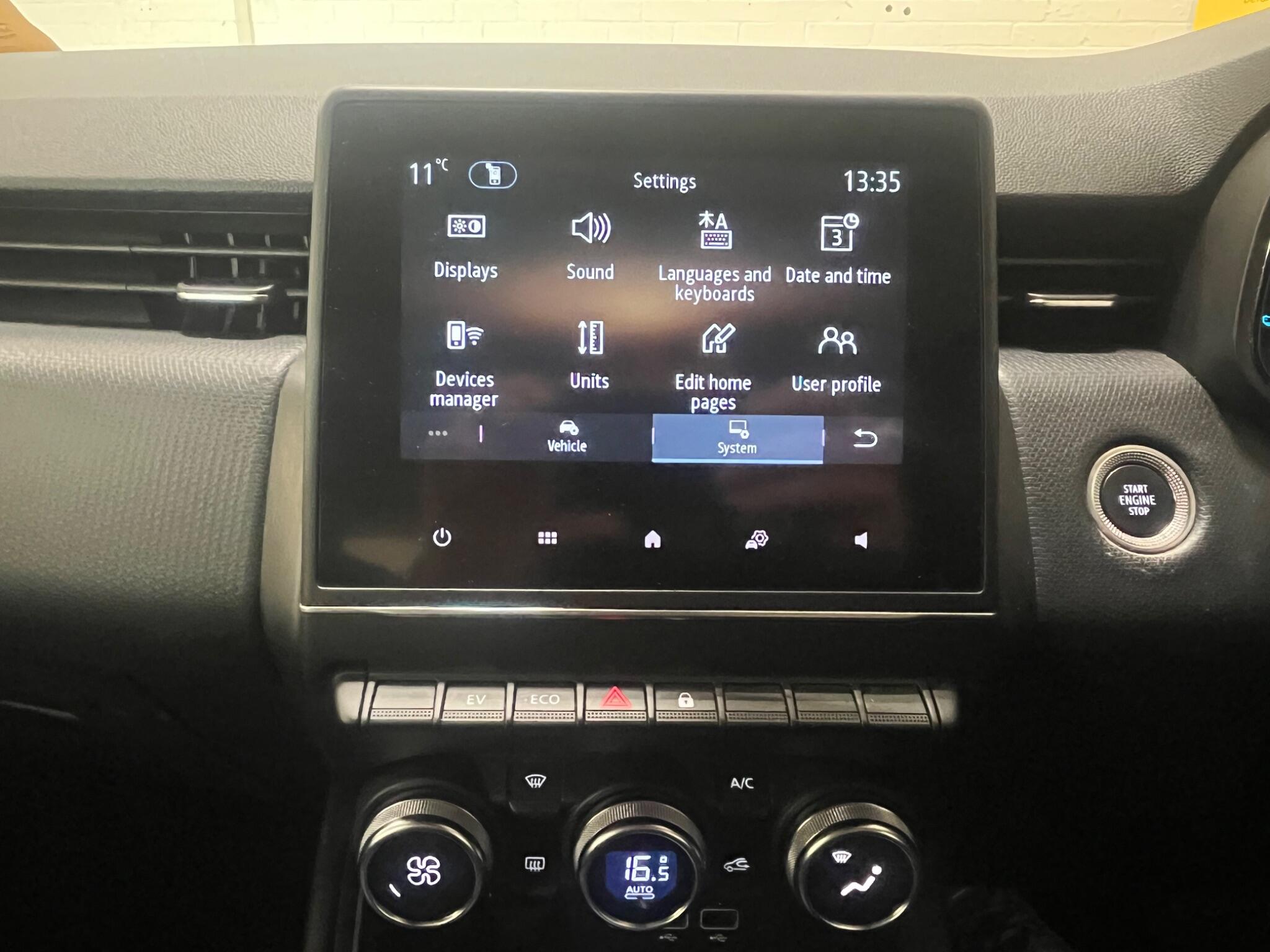 2022 Renault Clio 1.6 E-TECH Evolution Auto Euro 6 (s/s) 5dr • 33,021 miles image 36