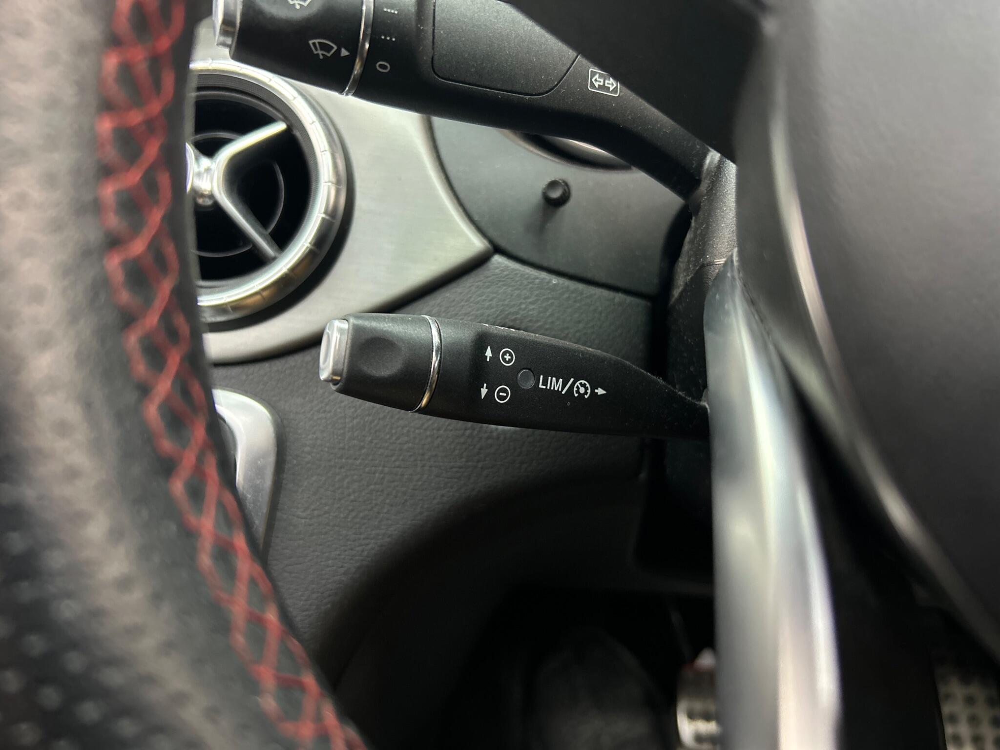 Mercedes-Benz CLA view 27