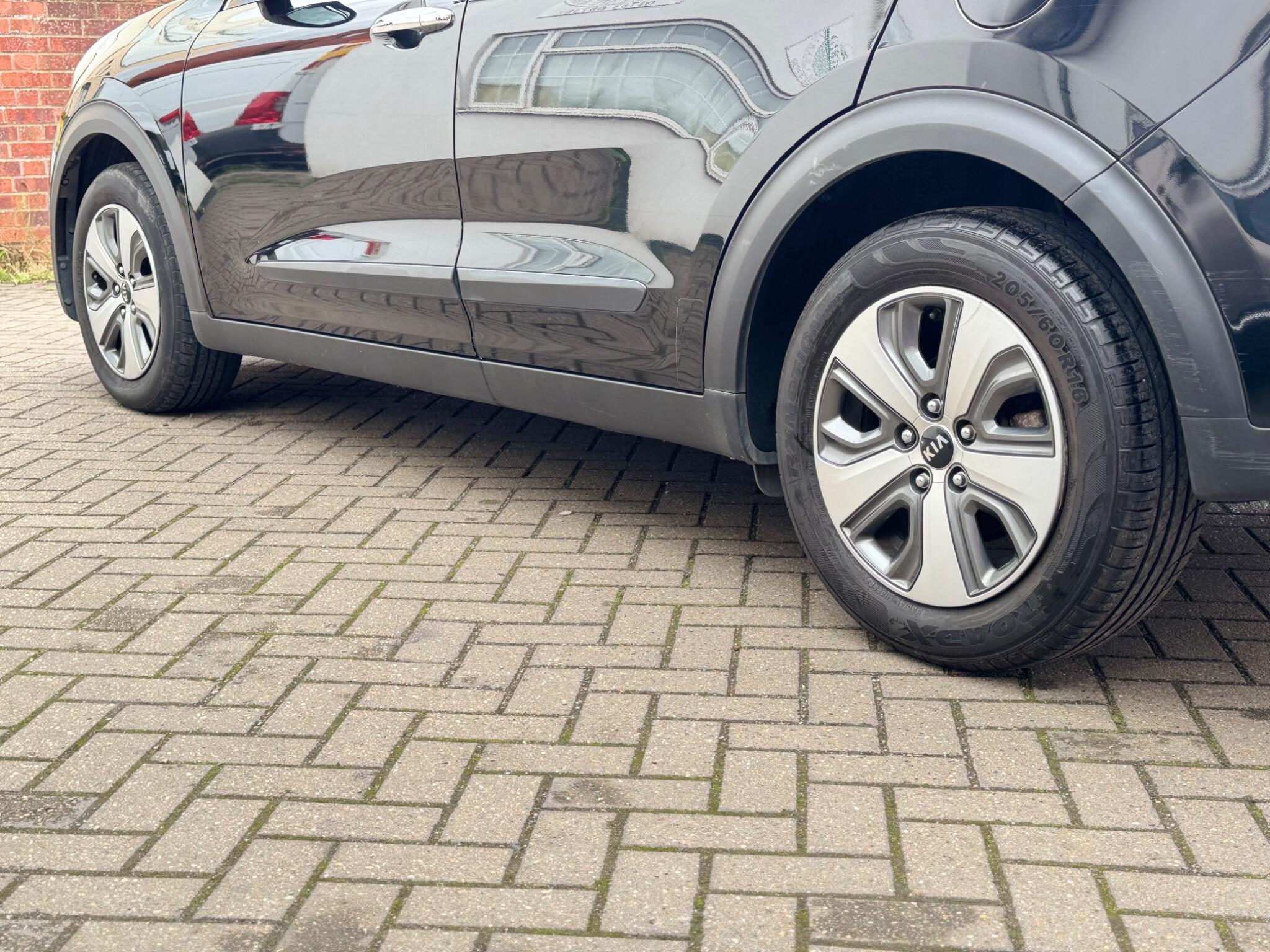 Kia Niro view 8