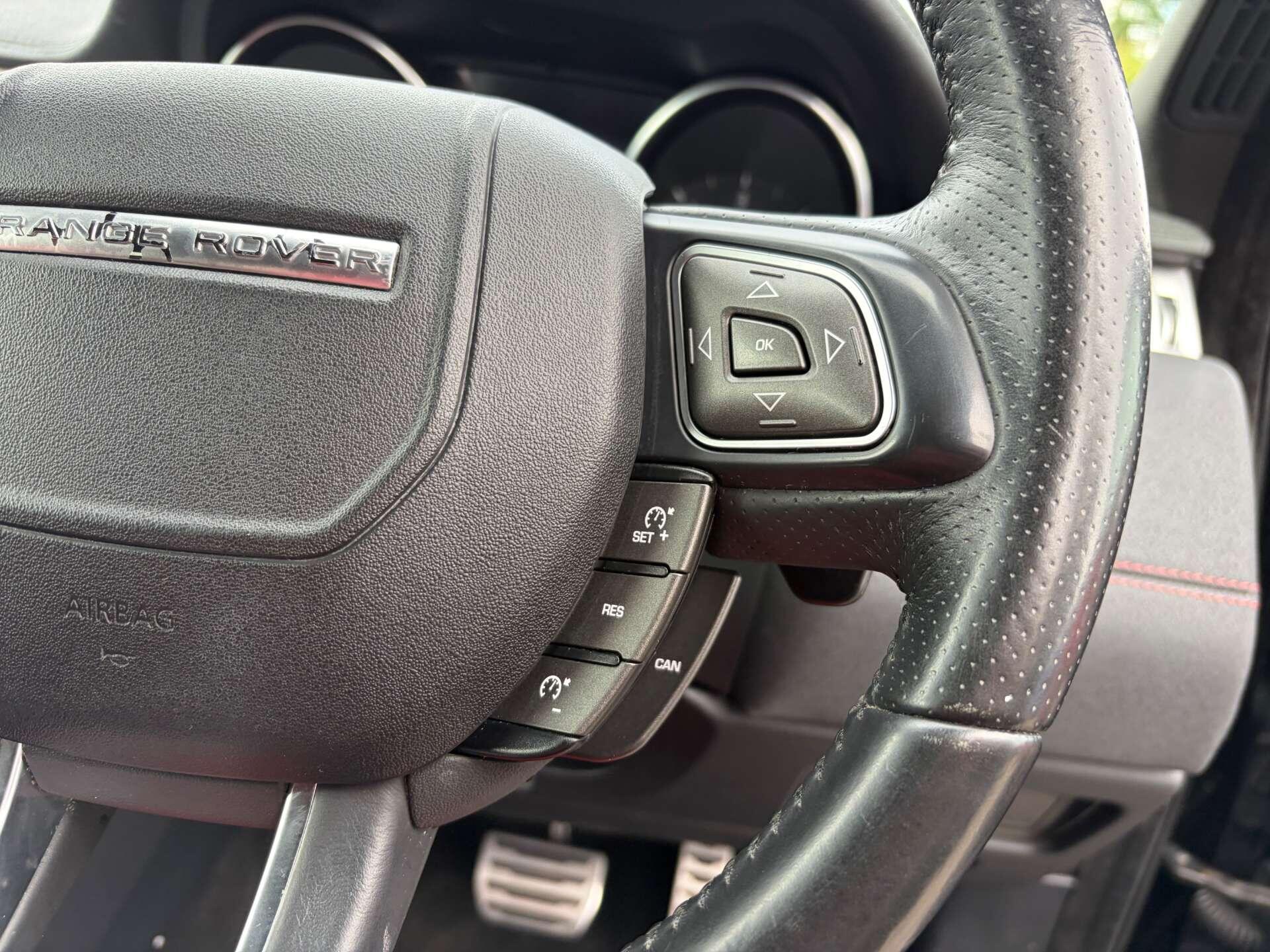 Land Rover Range Rover Evoque view 41