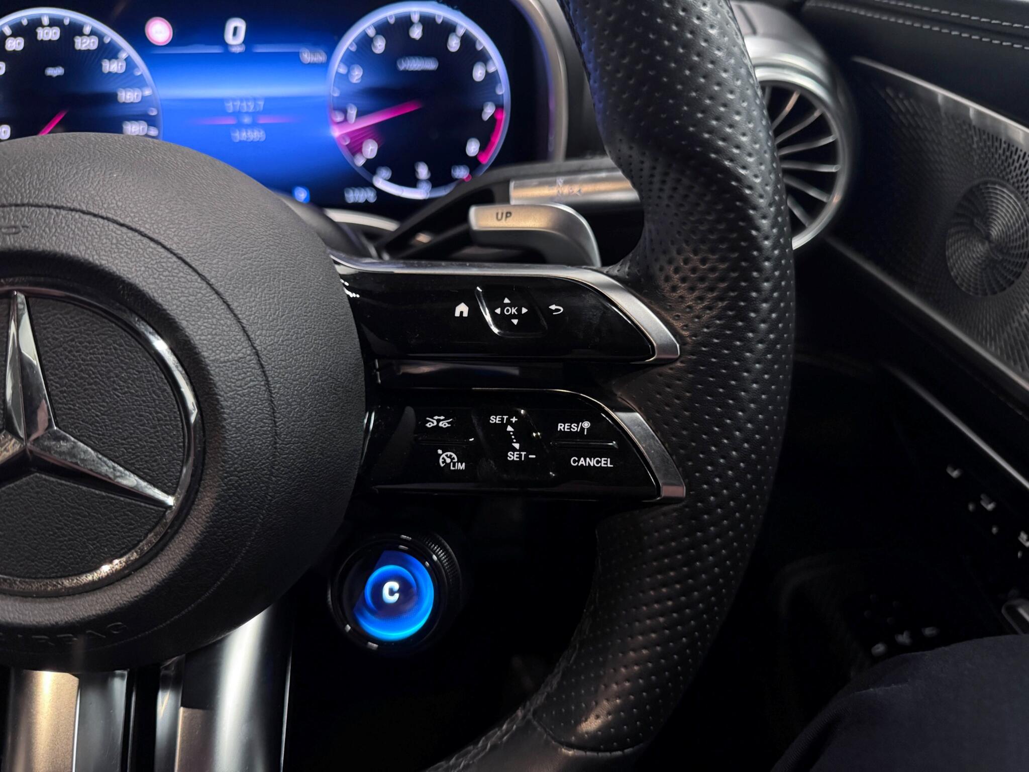 Mercedes-Benz SL view 11