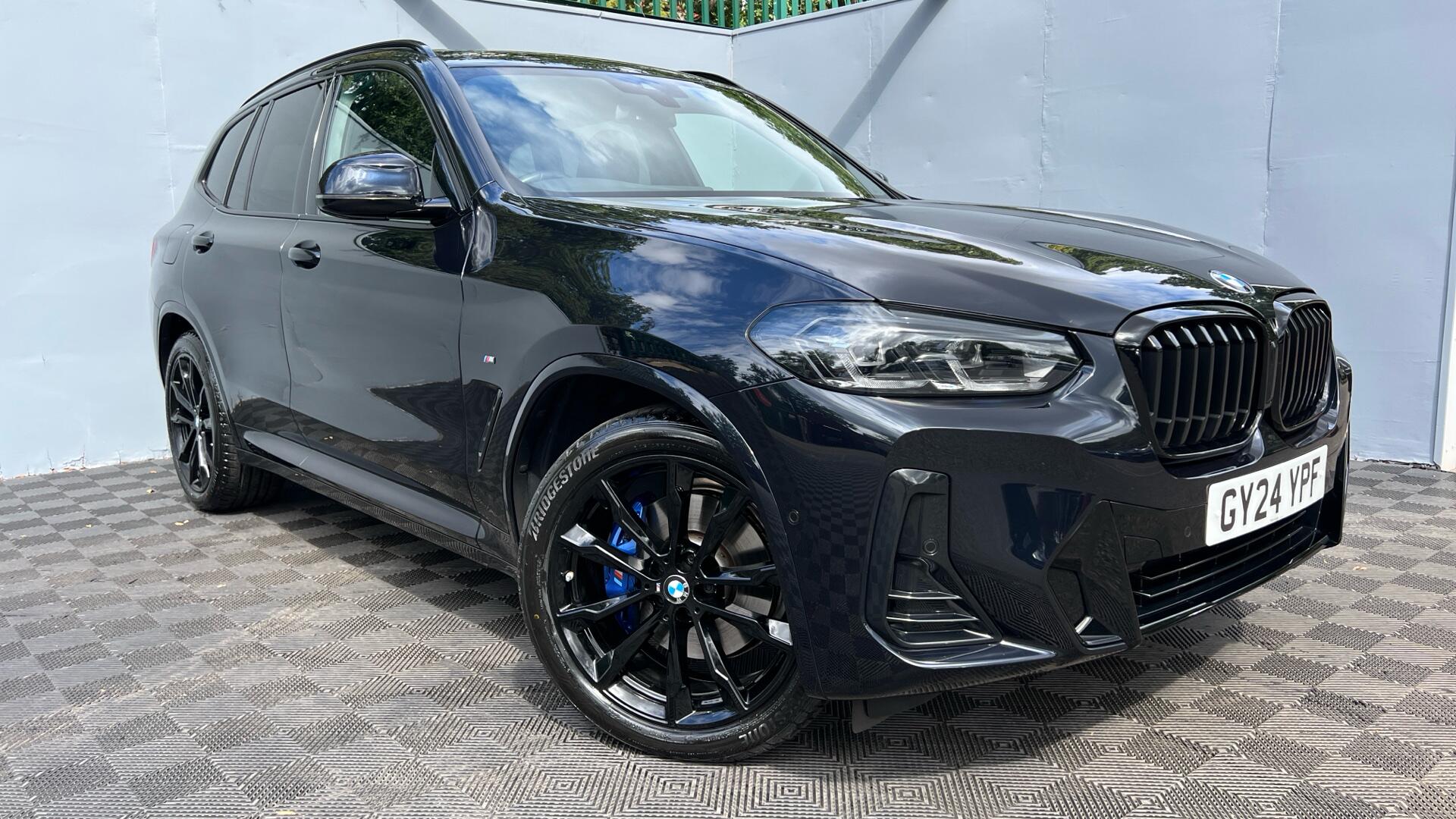 BMW X3 view 24