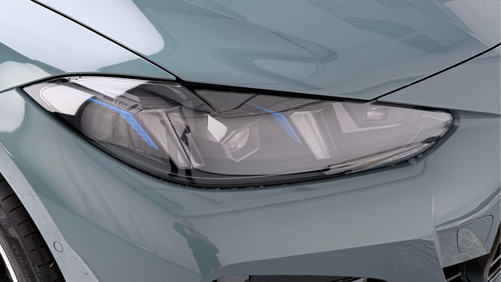 BMW i4 view 22