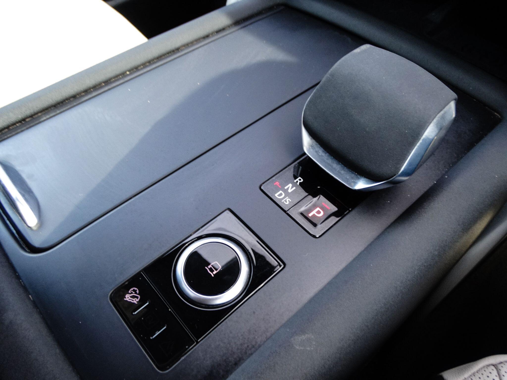 Land Rover Discovery 3 view 39