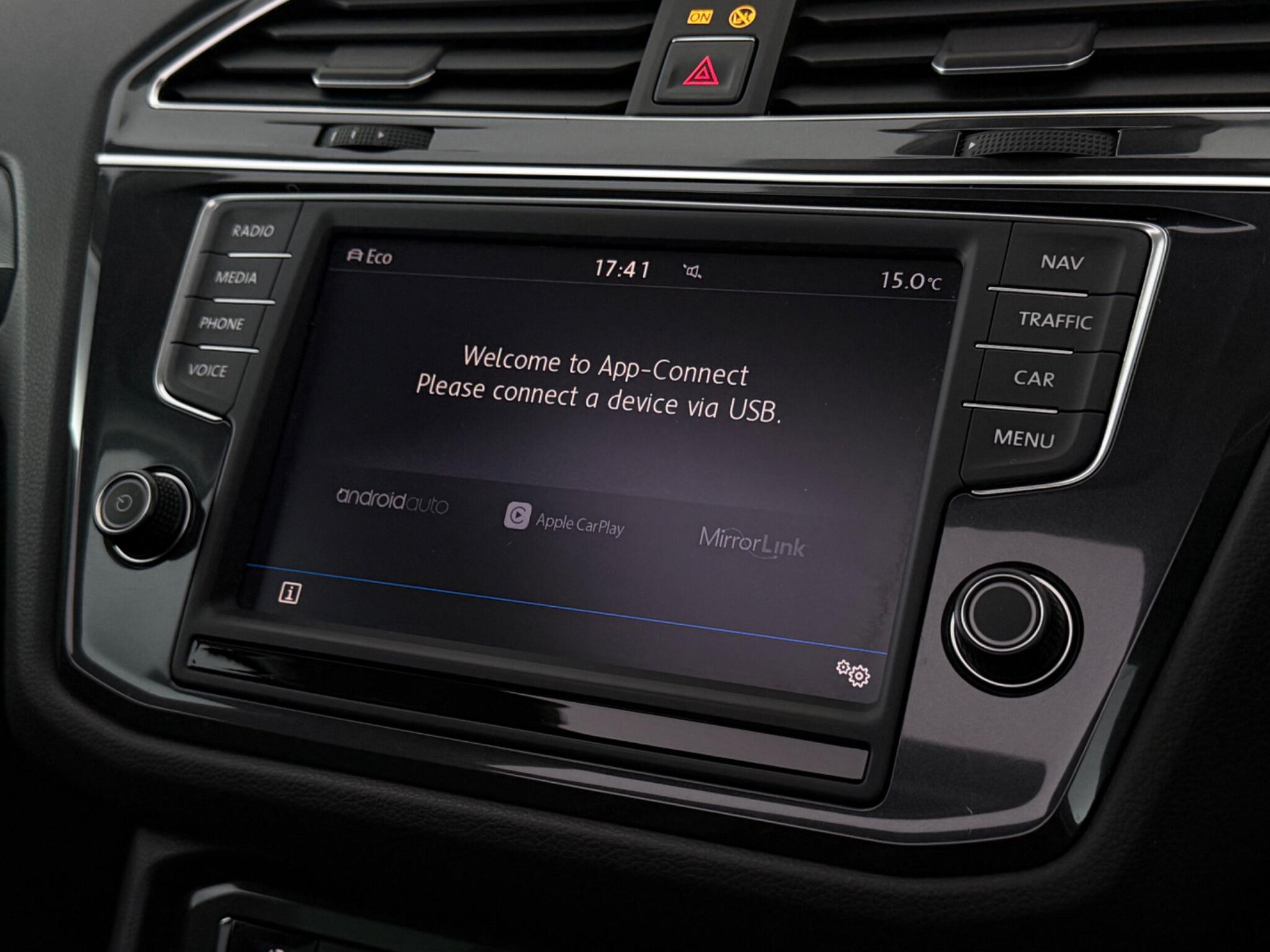 Volkswagen Tiguan view 25