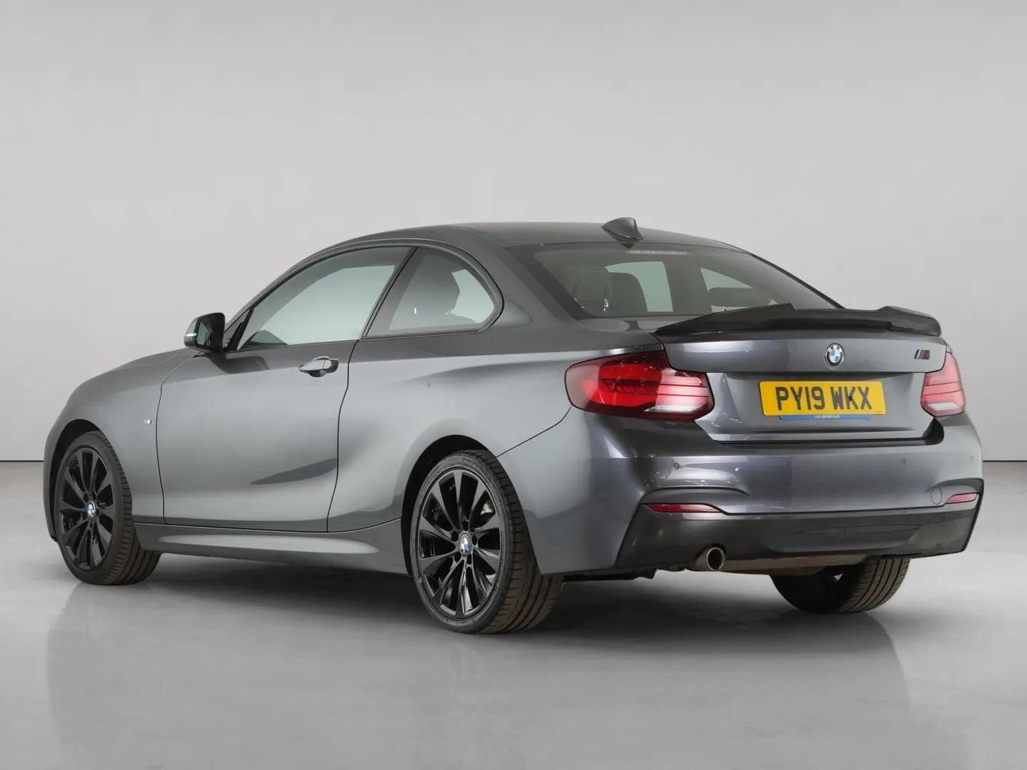 BMW 2 Series view 6