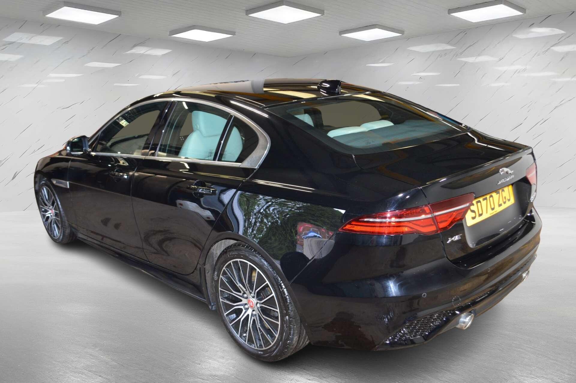Jaguar Xe view 7
