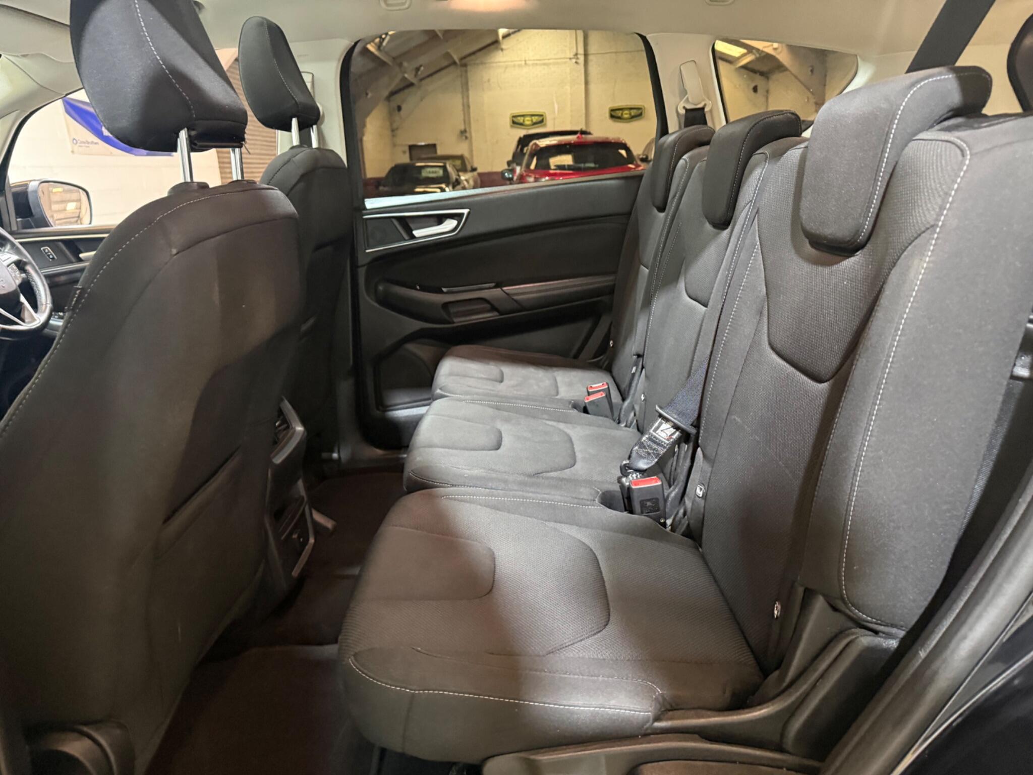 Ford S-Max view 29