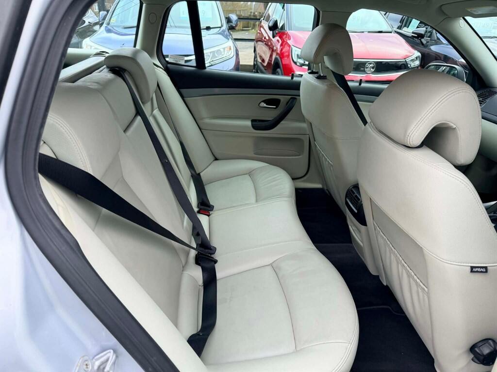 Saab 9-3 view 12
