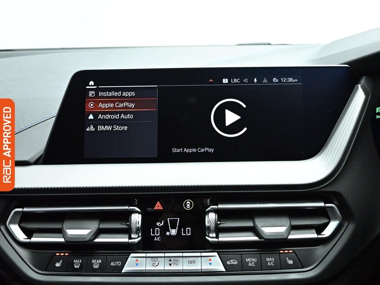 BMW 1 Series view 17