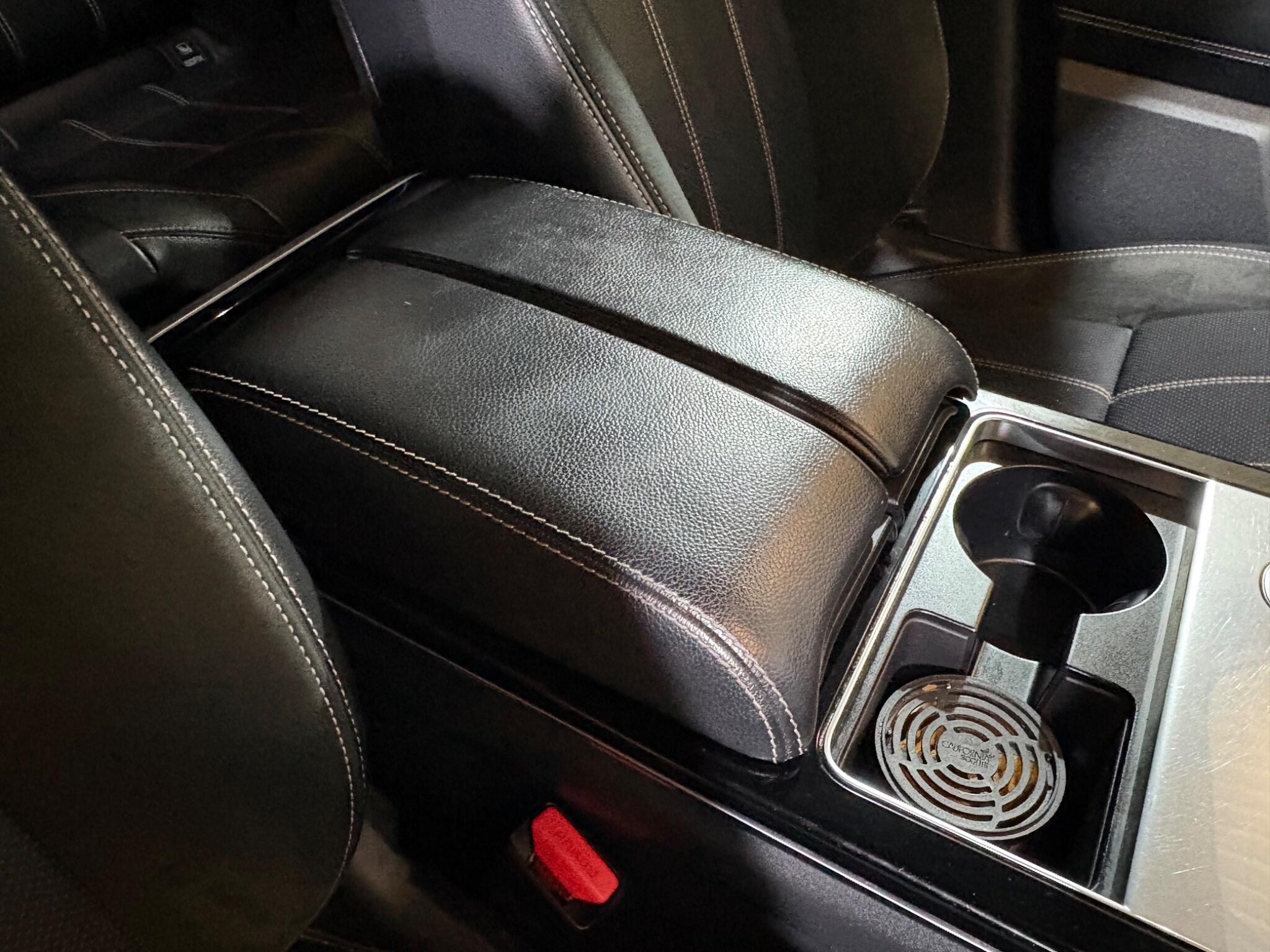 Land Rover Range Rover Velar view 51