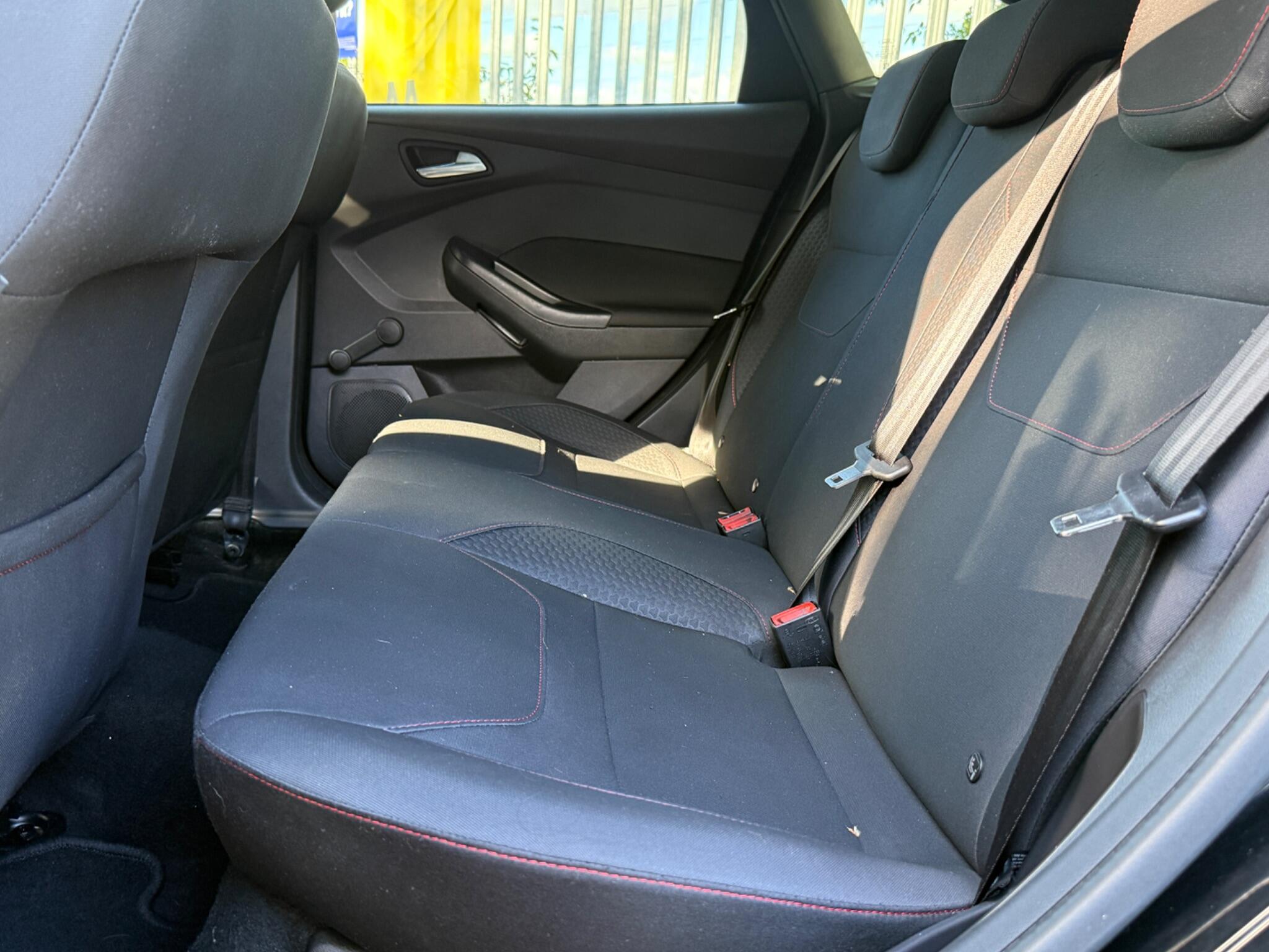 2018 Ford Focus image 22