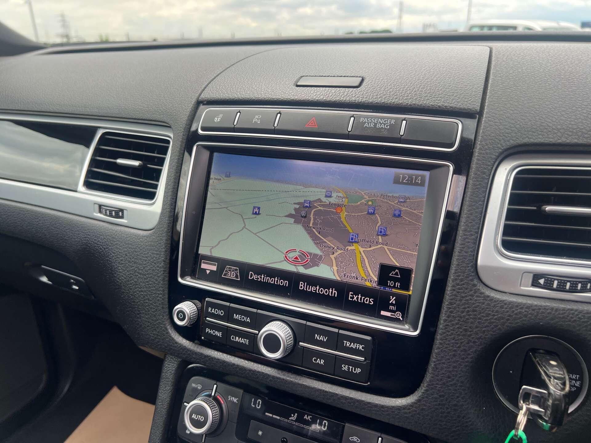 Volkswagen Touareg view 27