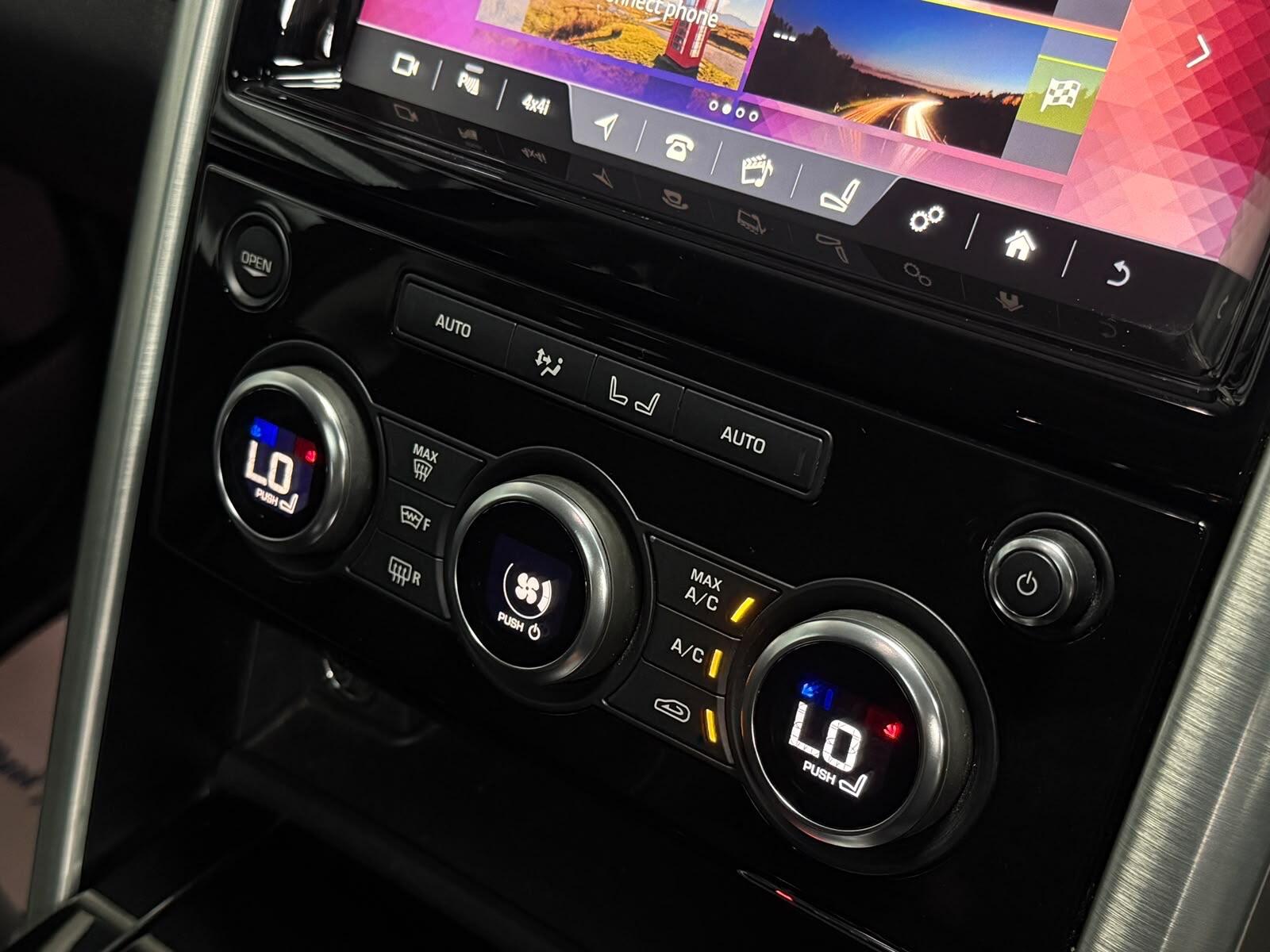 Land Rover Discovery view 29