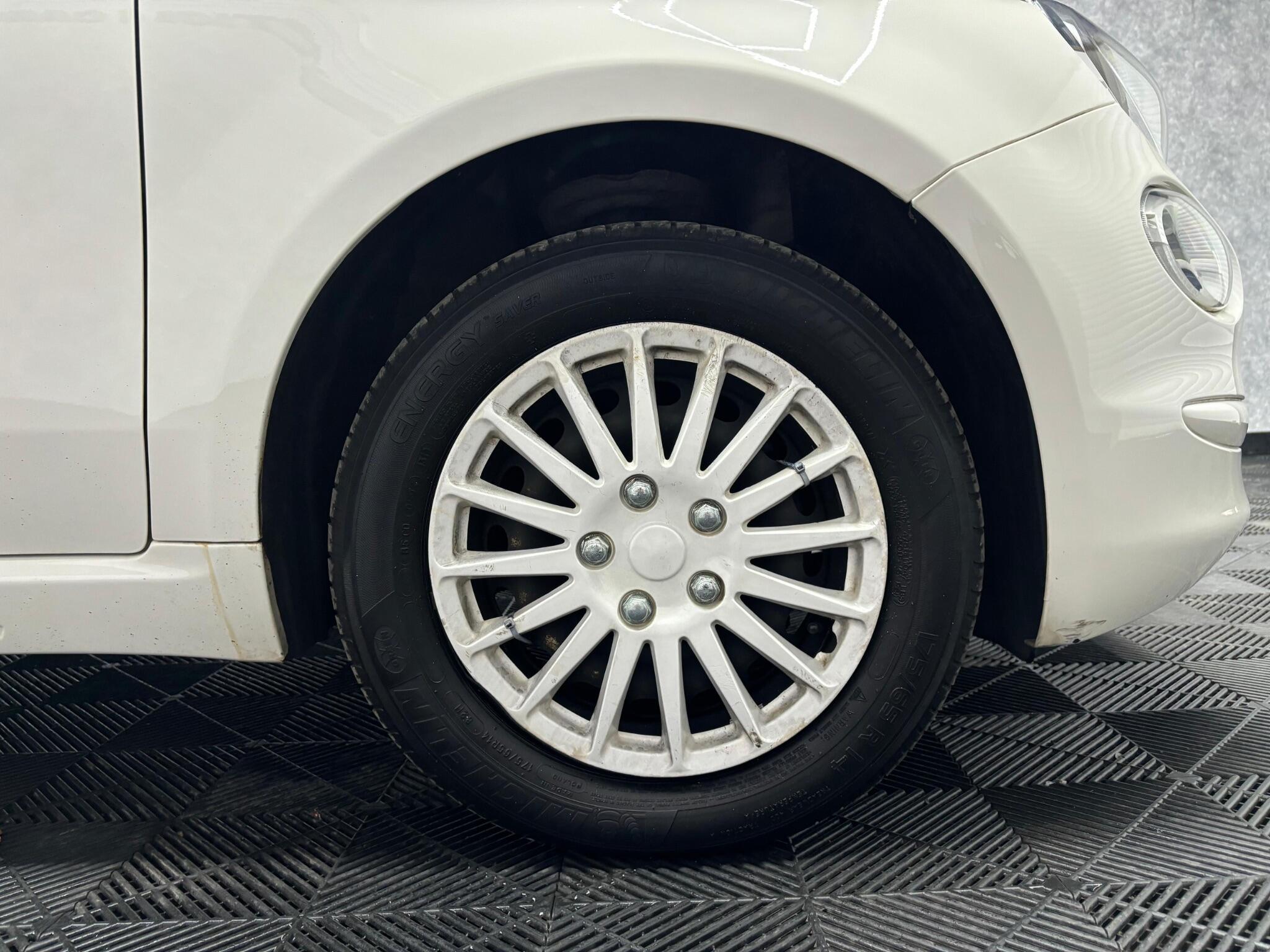 Fiat 500 view 21