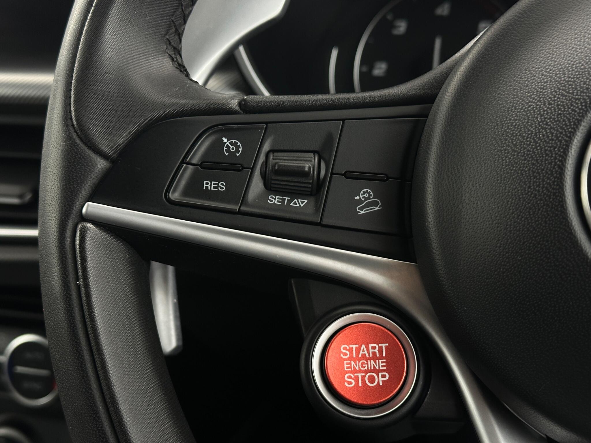 Alfa Romeo Stelvio view 14