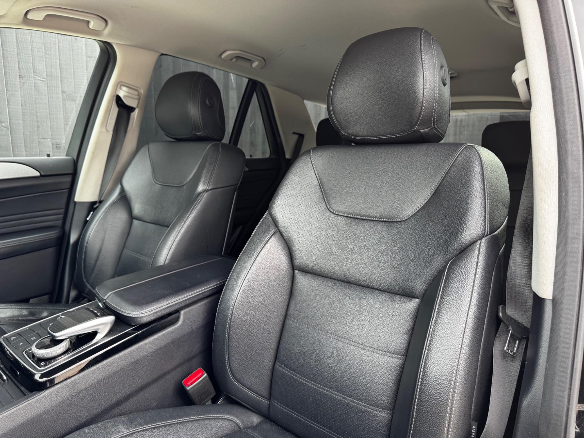 Mercedes-Benz Gle view 30
