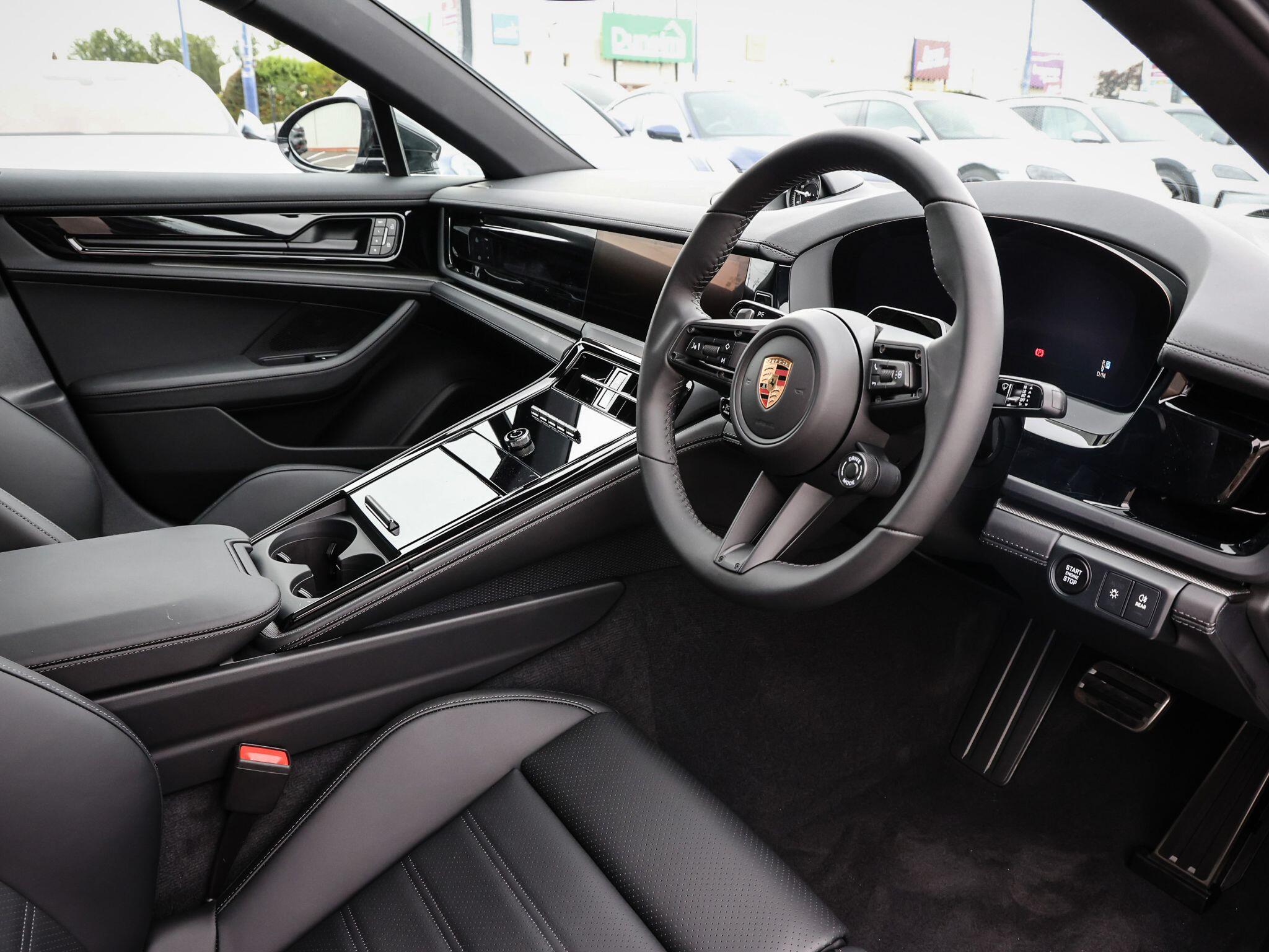 Porsche Panamera view 12