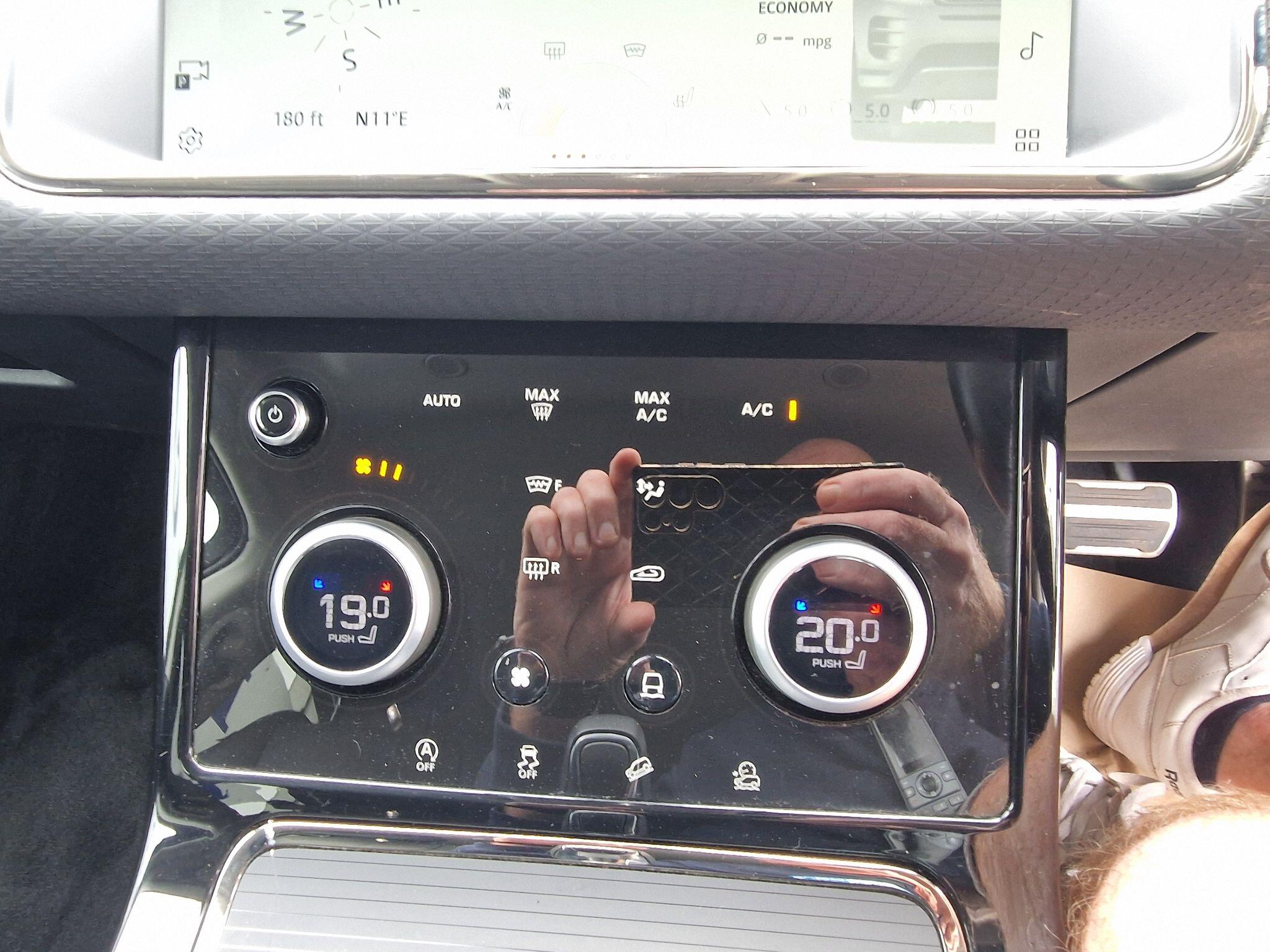 Land Rover Range Rover Evoque view 19