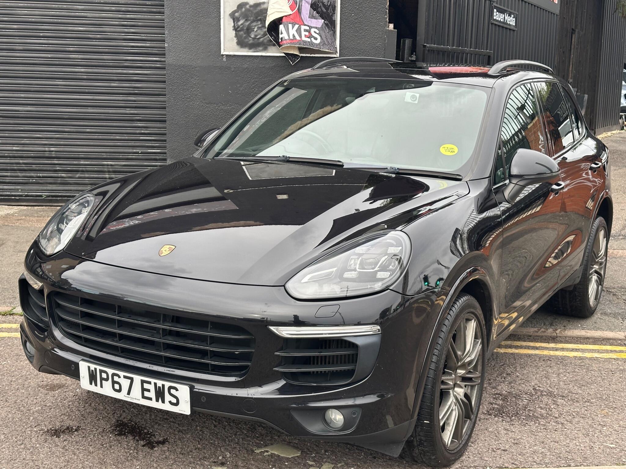 Porsche Cayenne view 4