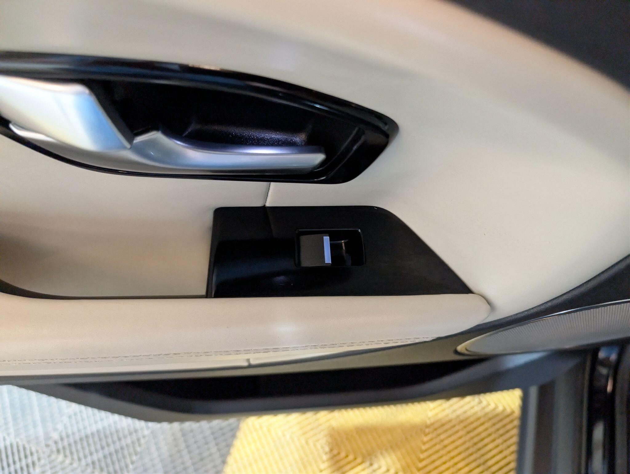 Land Rover Range Rover Evoque view 85