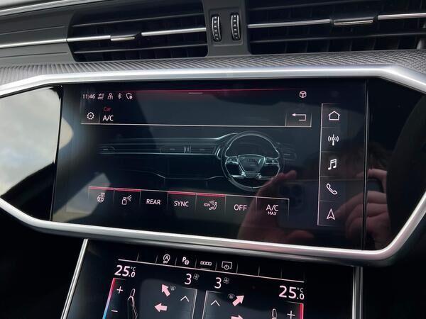 Audi RS6 Avant view 55