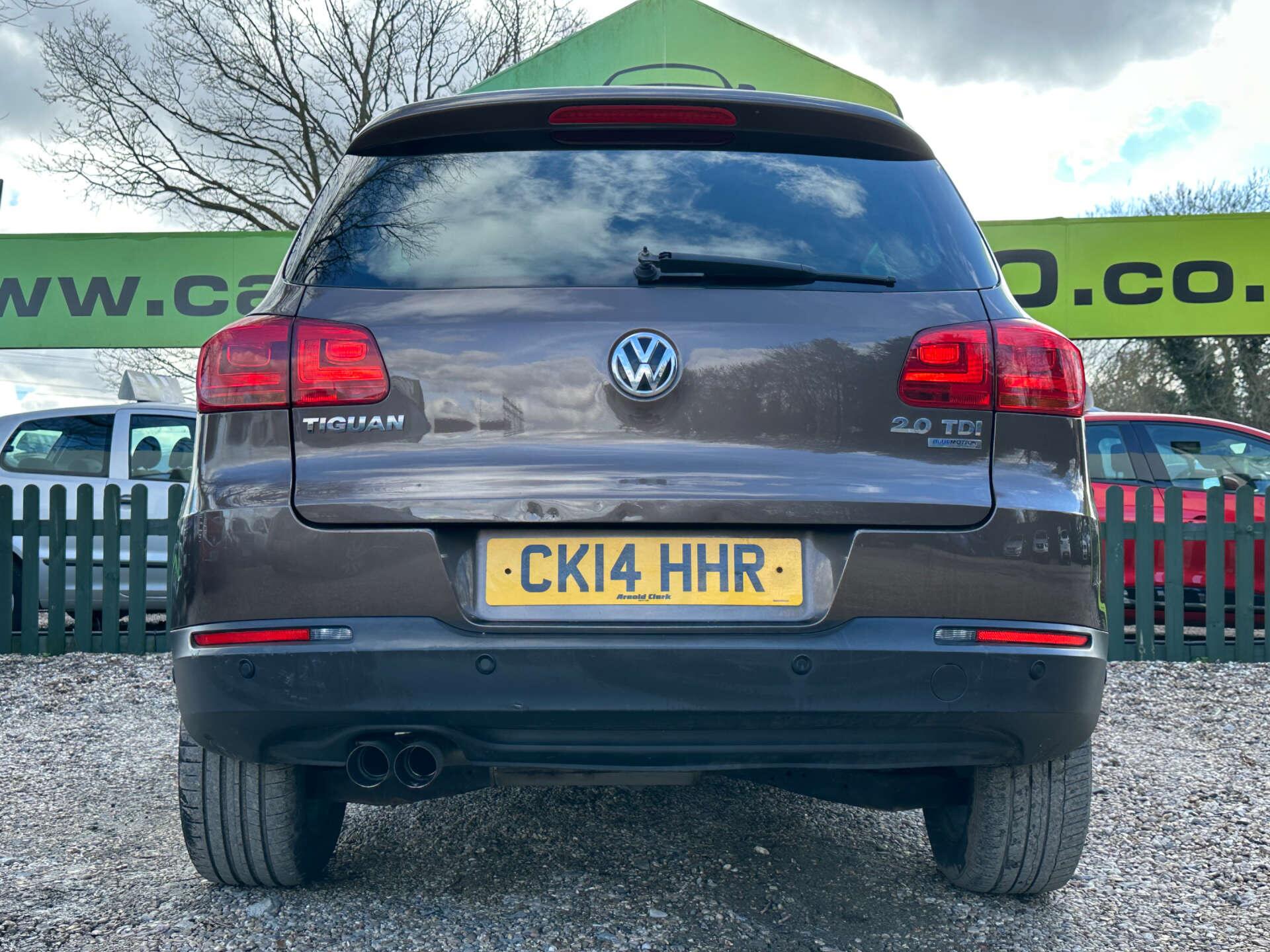Volkswagen Tiguan view 9