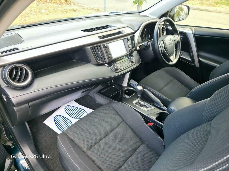 Toyota Rav4 view 20