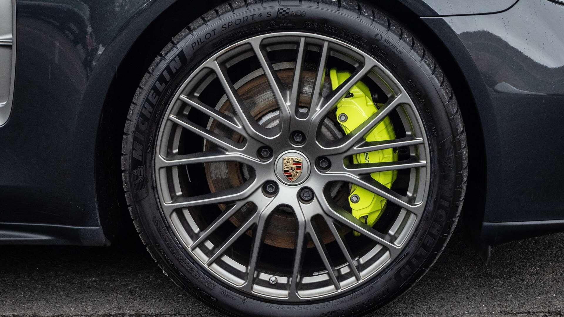 Porsche Panamera view 6