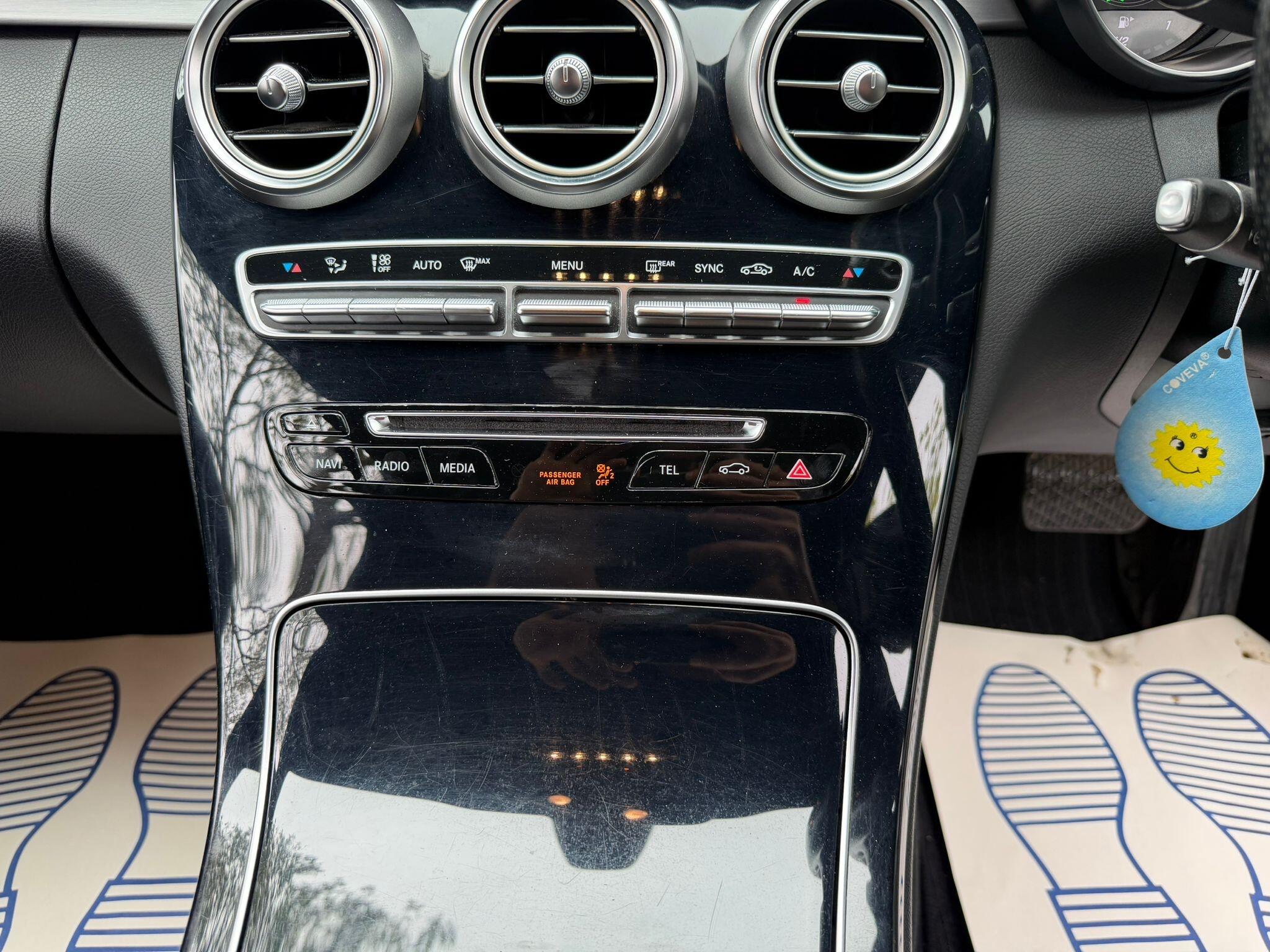 Mercedes-Benz C-Class view 19