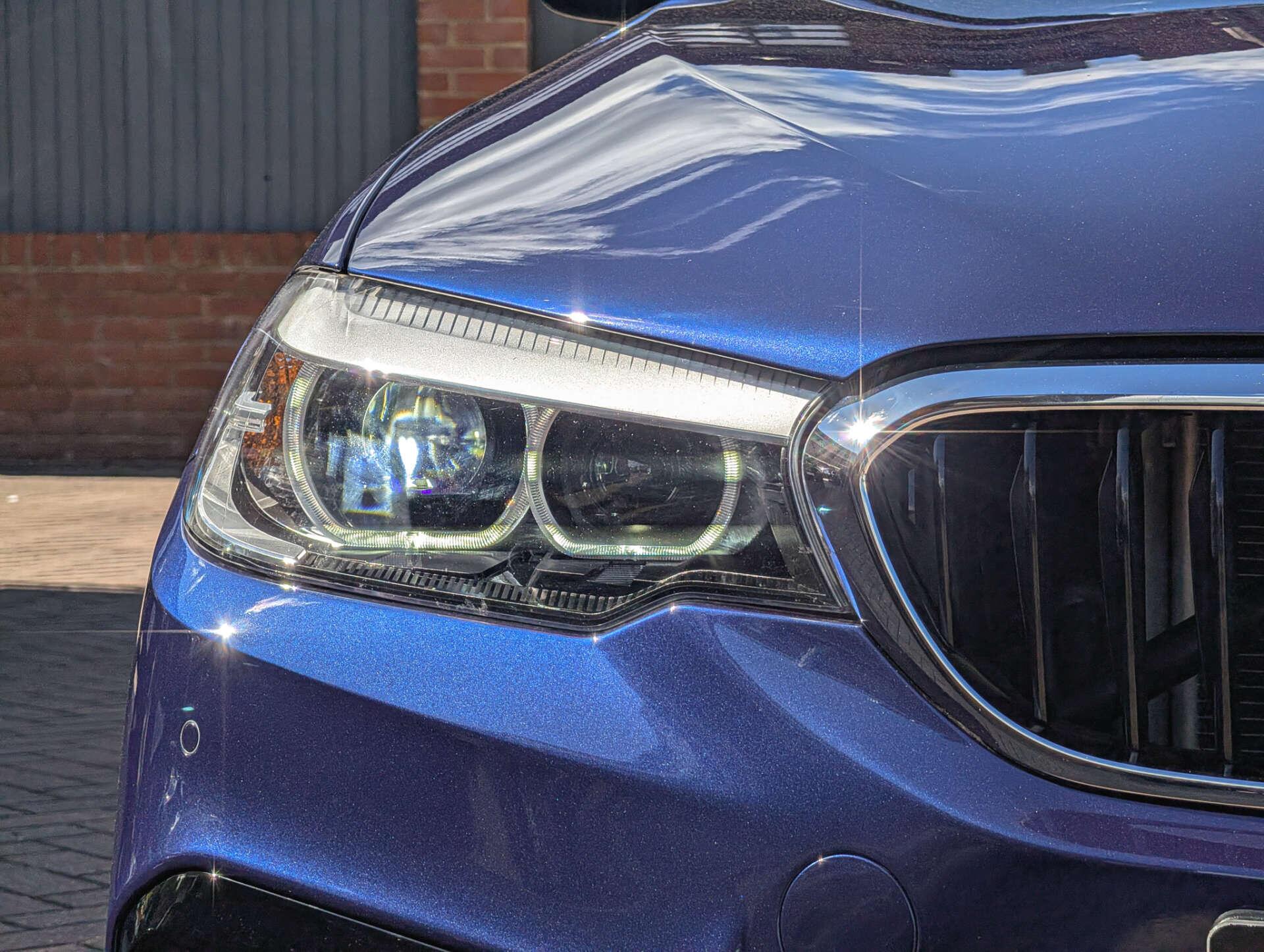 BMW 5 Series view 9