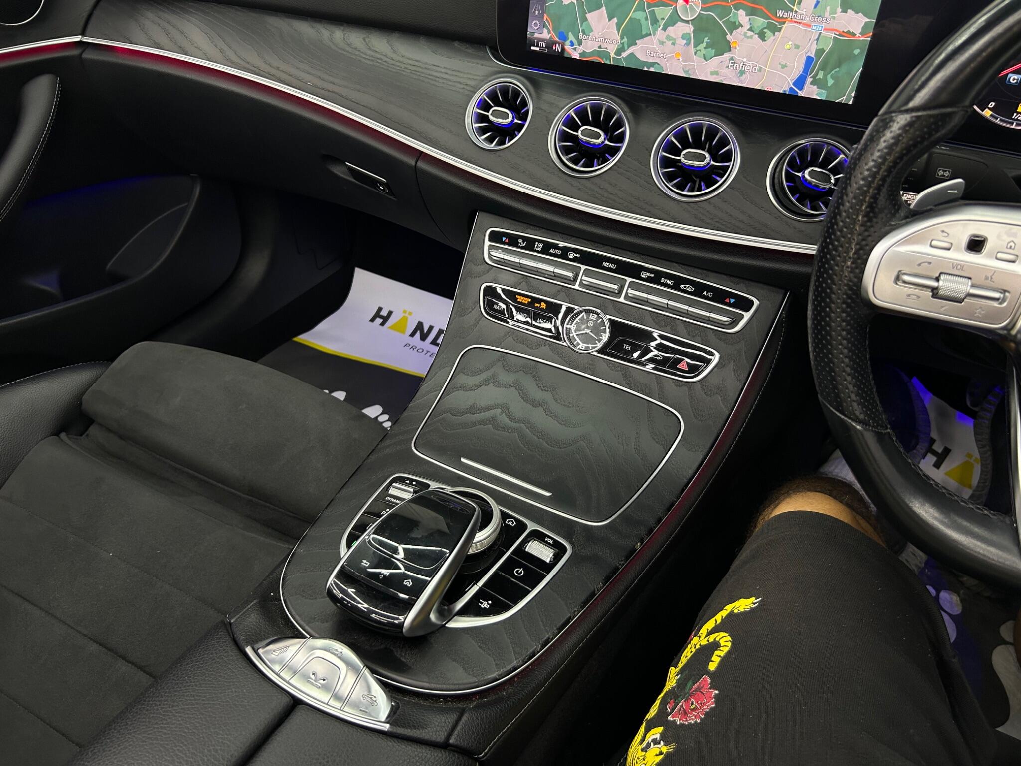 Mercedes-Benz E-Class view 11