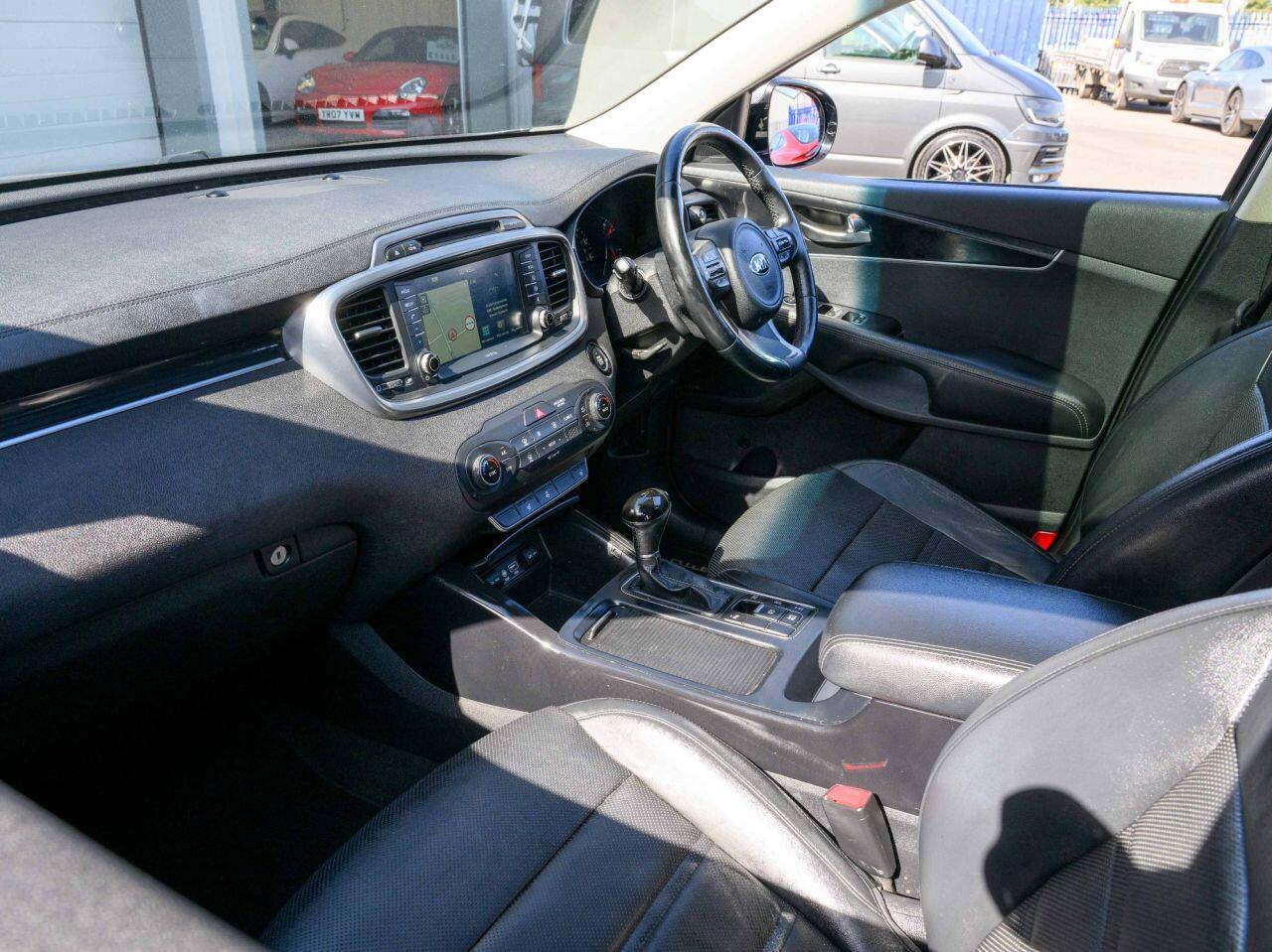 Kia Sorento view 17