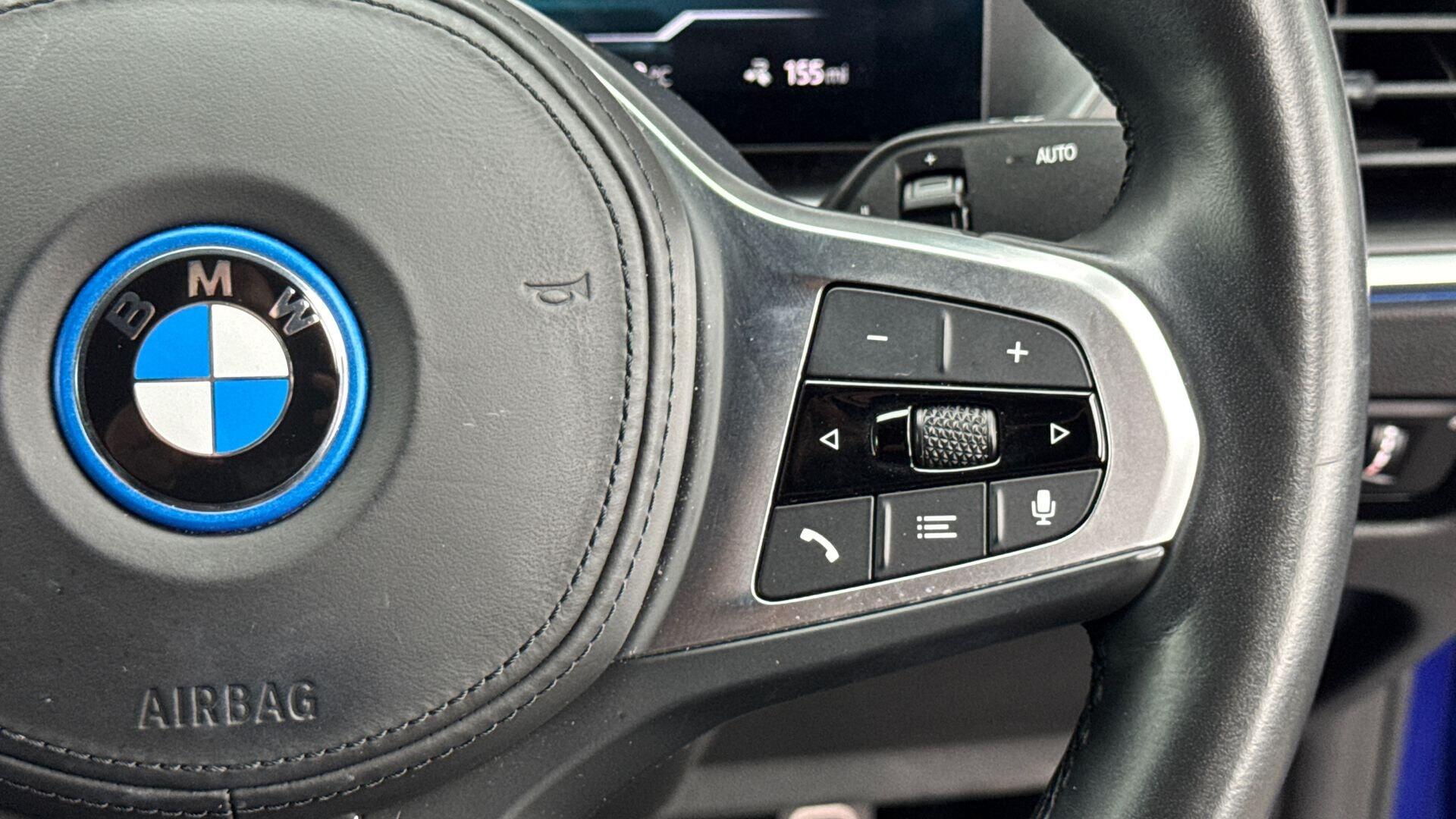 BMW i4 view 19