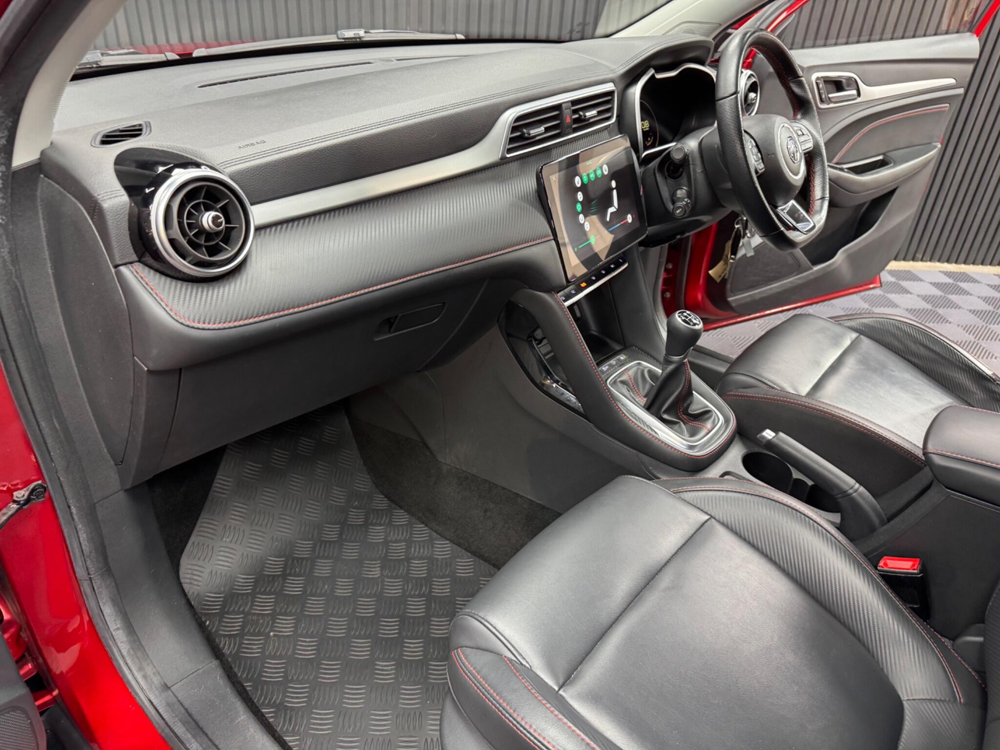 MG ZS view 40