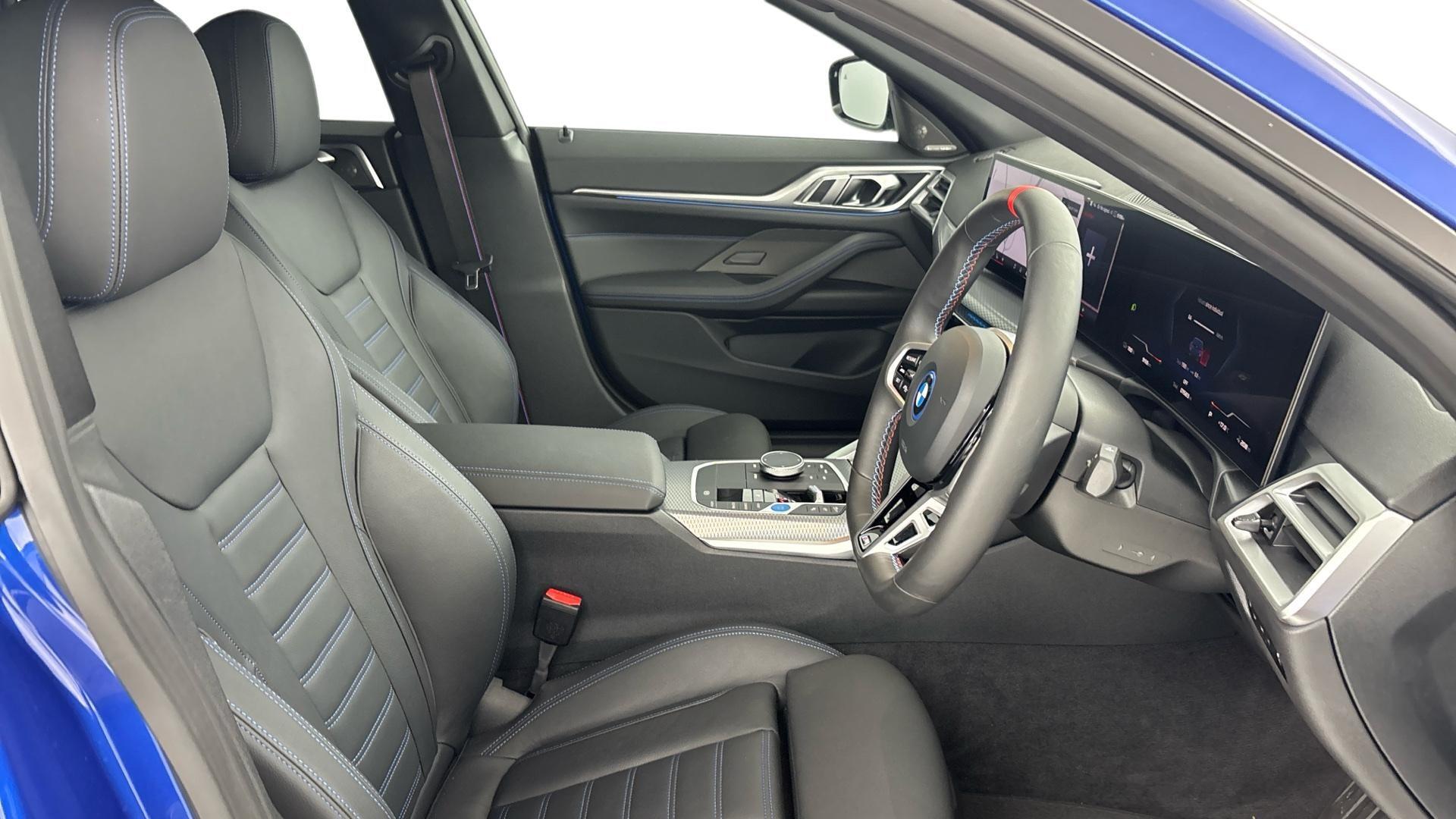 BMW i4 view 11