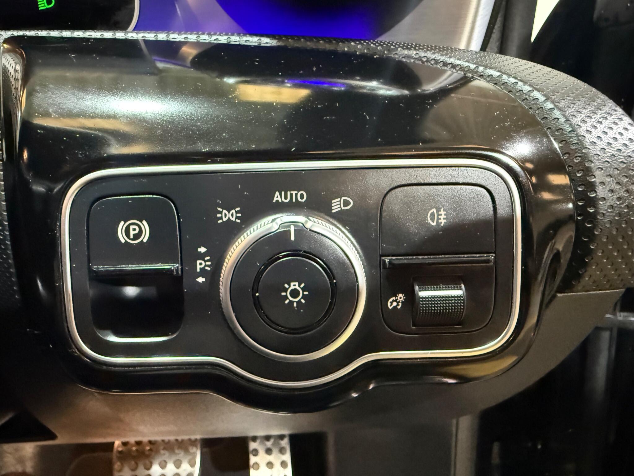 Mercedes-Benz Cla view 35
