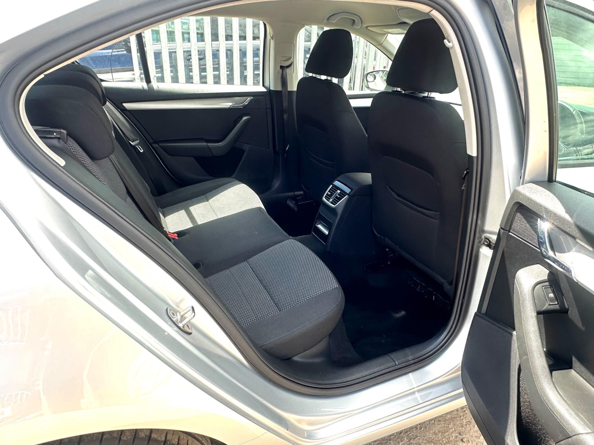 Skoda Octavia view 12
