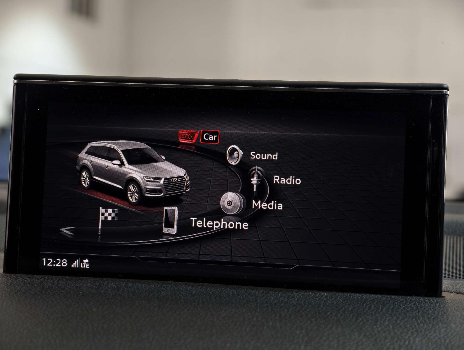 Audi SQ7 view 72