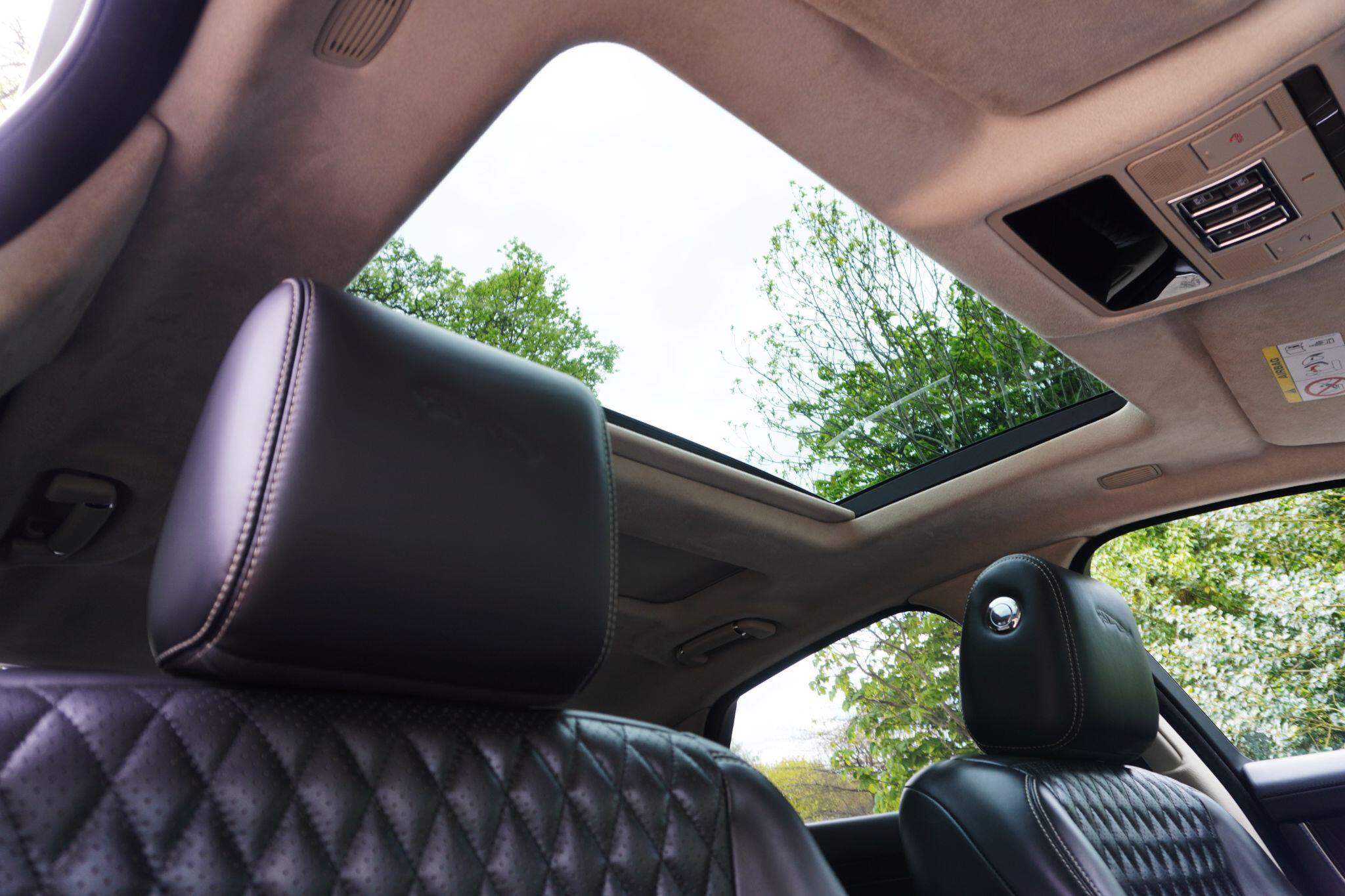 Jaguar XJ view 20